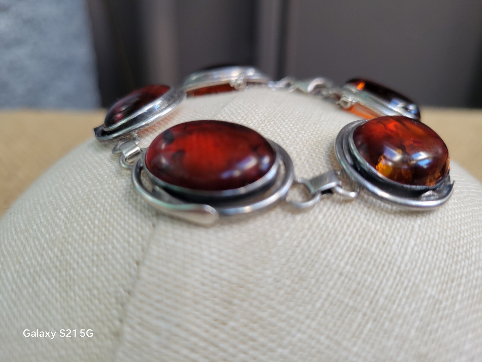 Amber Bracelet 5 Cabochons Sterling Silver Susan Cummings McClures Nsv. TN 90’s