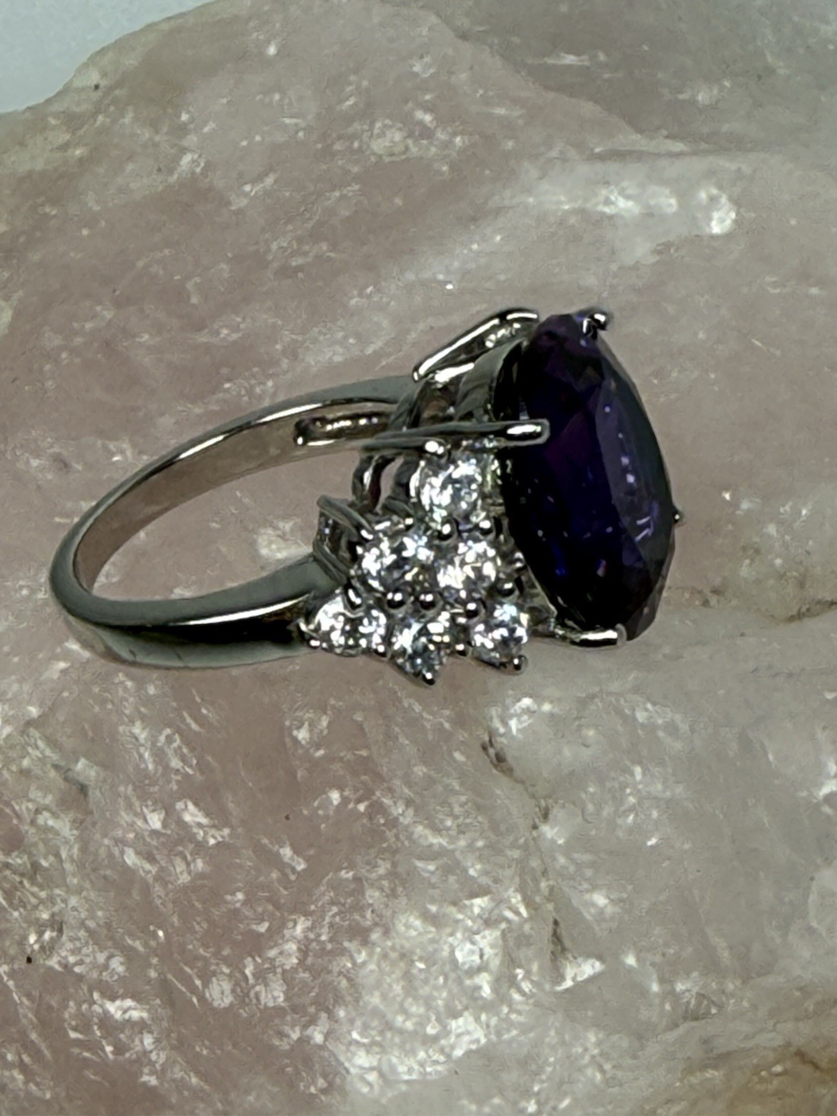 Sterling Silver Ring Size 7.75 Clear And Gorgeous Large Purple Faceted Stone