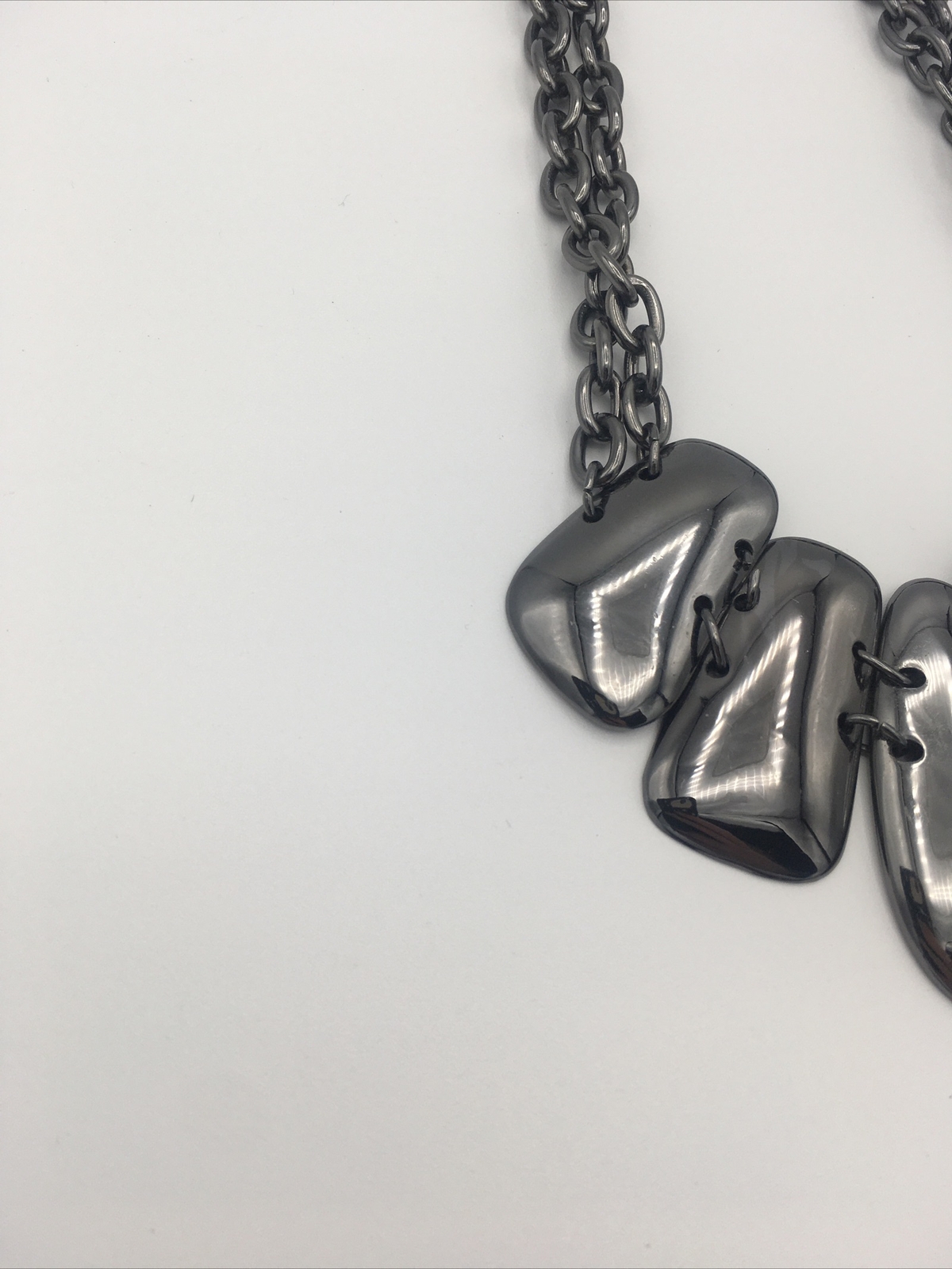 NY Gunmetal Necklace Shiny Charcoal Gray Chain Link Oval Pendants Costume