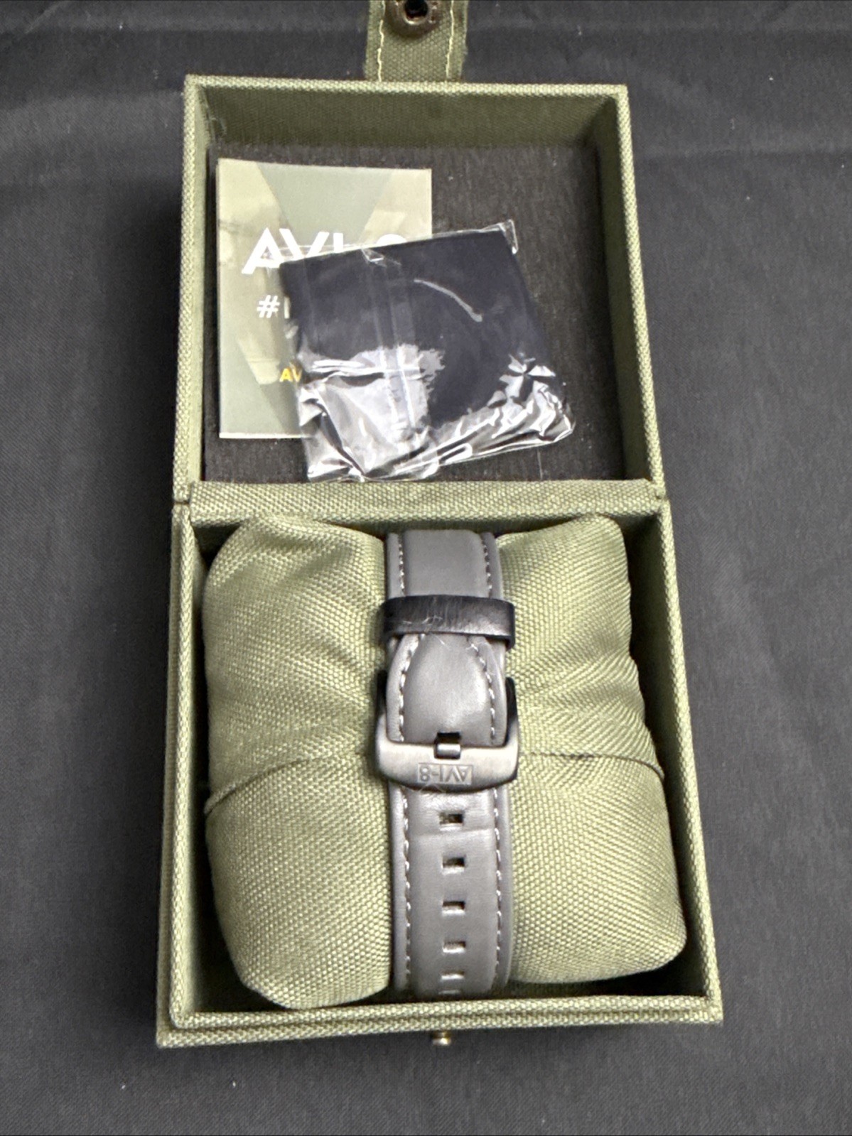 AVI‑8 …..P-51 Mustang Bottisham Quartz Limited-Edition – model number AV-4069