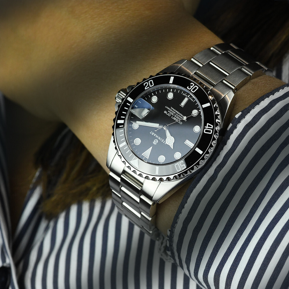 New Steinhart Ocean One 39mm Black Ceramic Automatic Swiss Diver Watch 103-0981