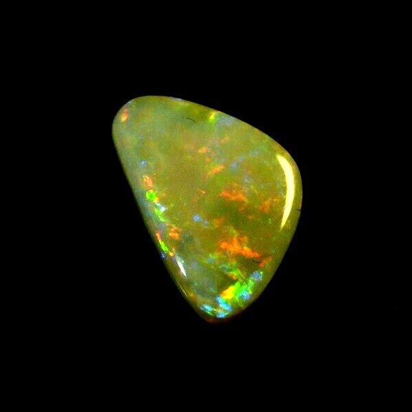 Solid 6.1 carat Coober Pedy Semi-Black Australian Opal 19.2 x 12.66 x 3.8mm