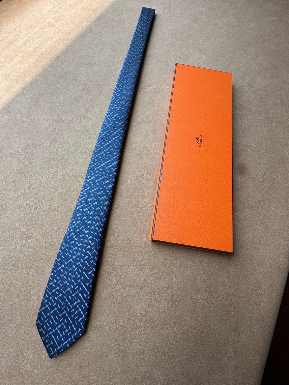 Hermès Paris H en Biais Blue Silk Jacquard Tie Micro H Logo NWT