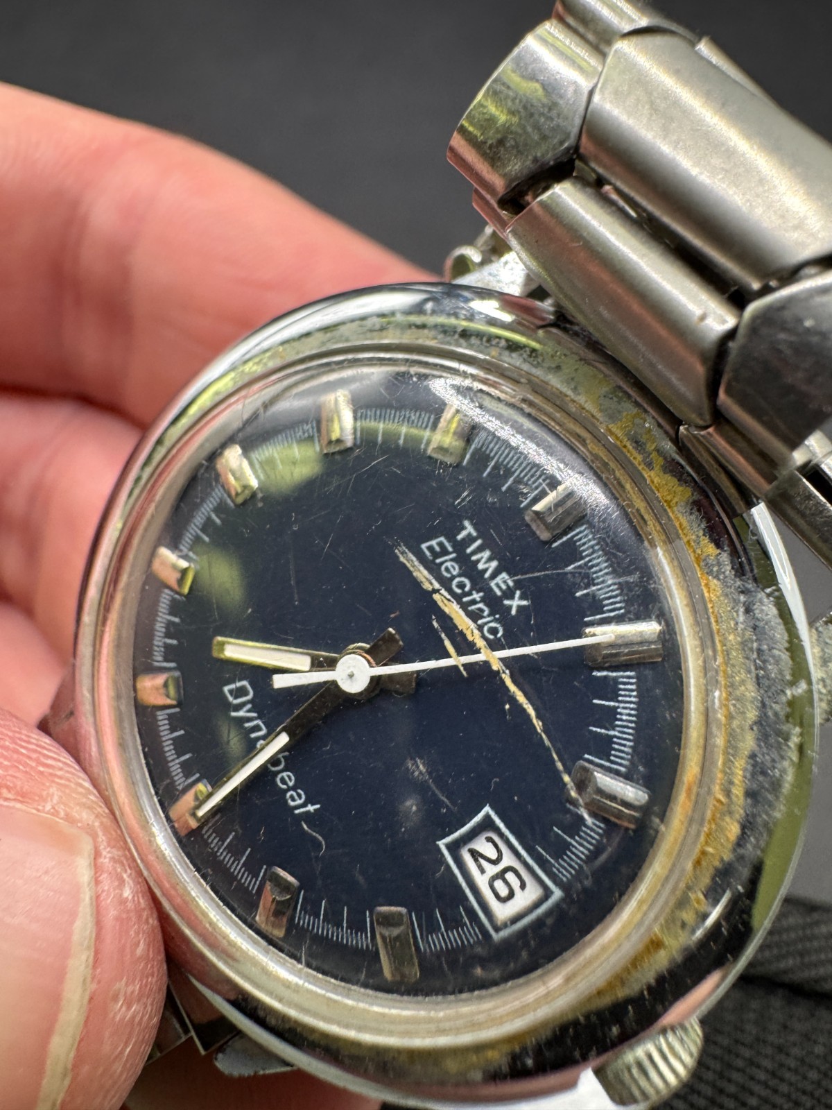 Vintage TIMEX Men’s Electric Dynabeat Black Dial Silver Tone Quartz Watch 30mm