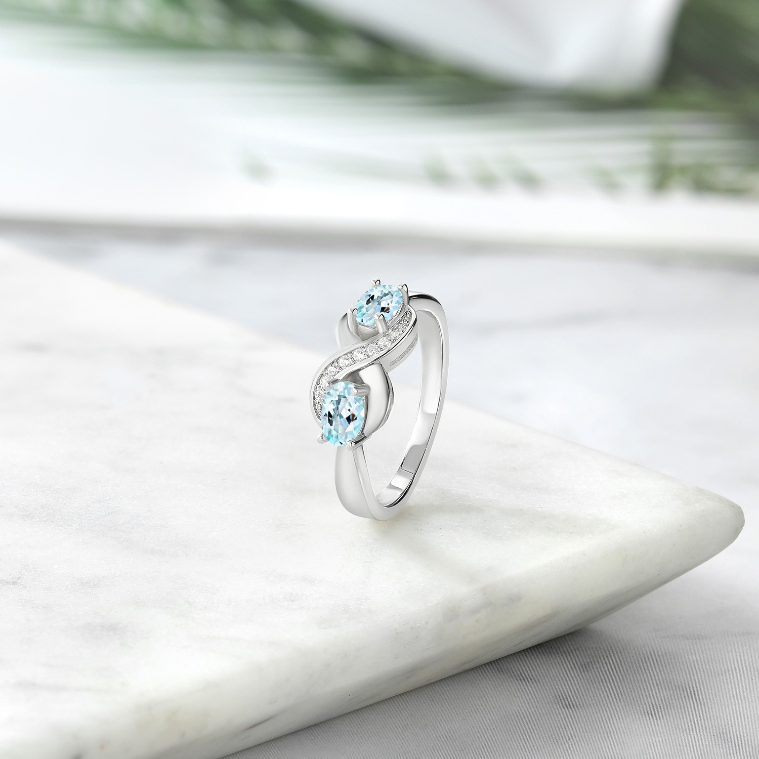1.11 Ct Oval Sky Blue Topaz White Created Sapphire 925 Sterling Silver Ring