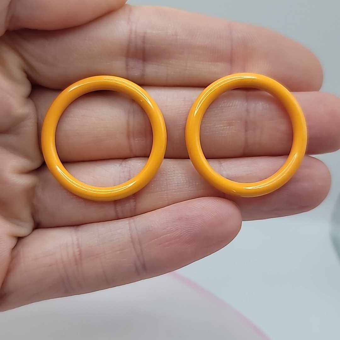 Vtg Mustard Yellow Enamel Round Hoop Pierced Stud Earrings