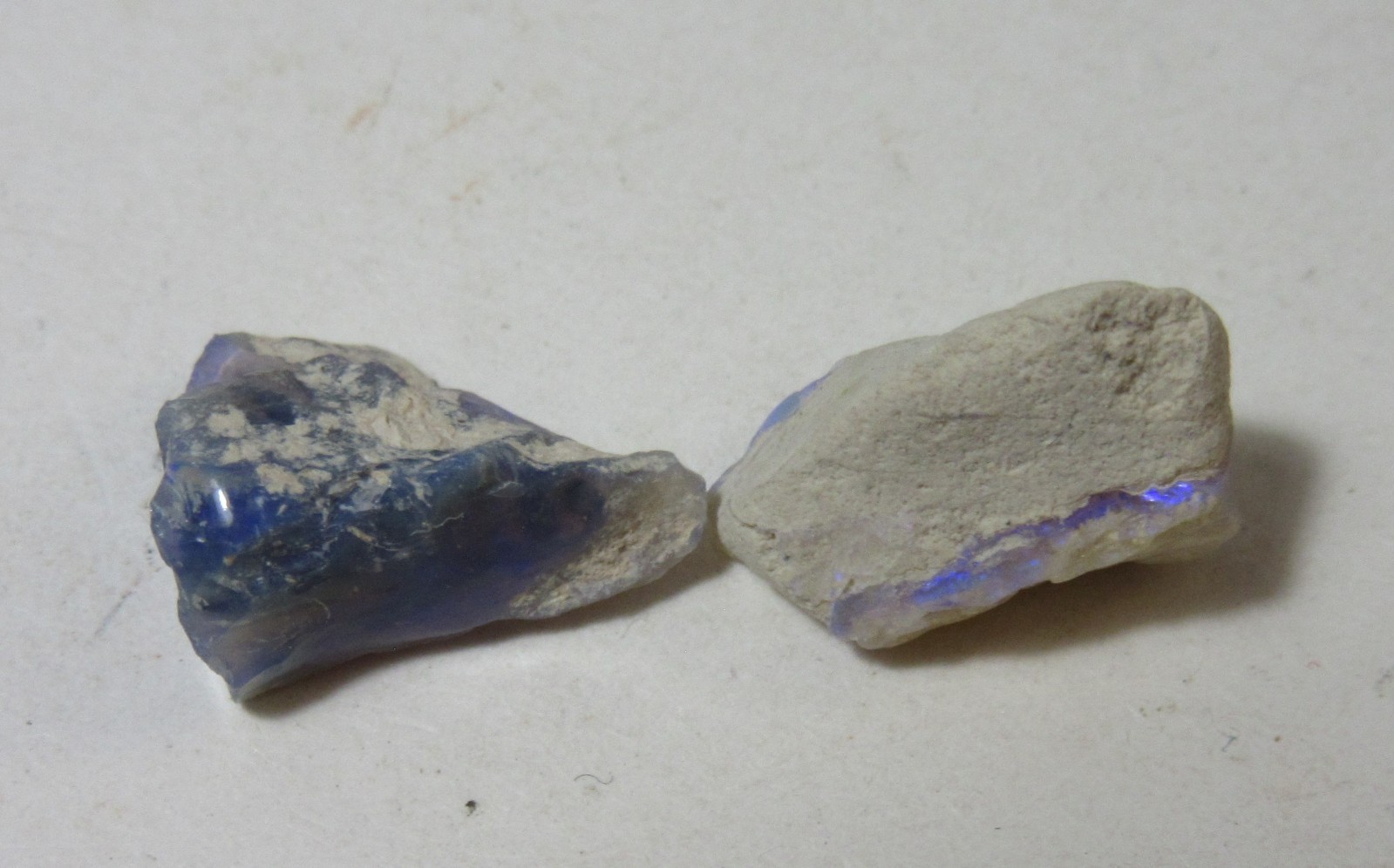 2 Pieces Australian Lightning Ridge Opal 7/16″ Rough Collectible TPALROR-1