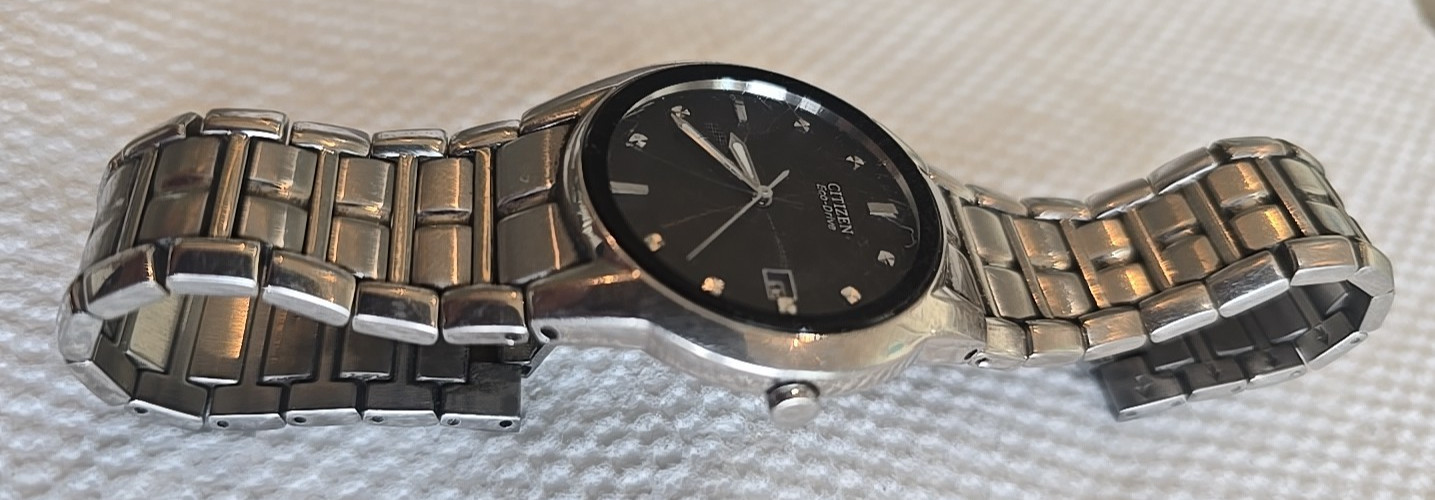 CITIZEN Eco-Drive E111 Men’s Stainless Steel Watch Date Silver Working