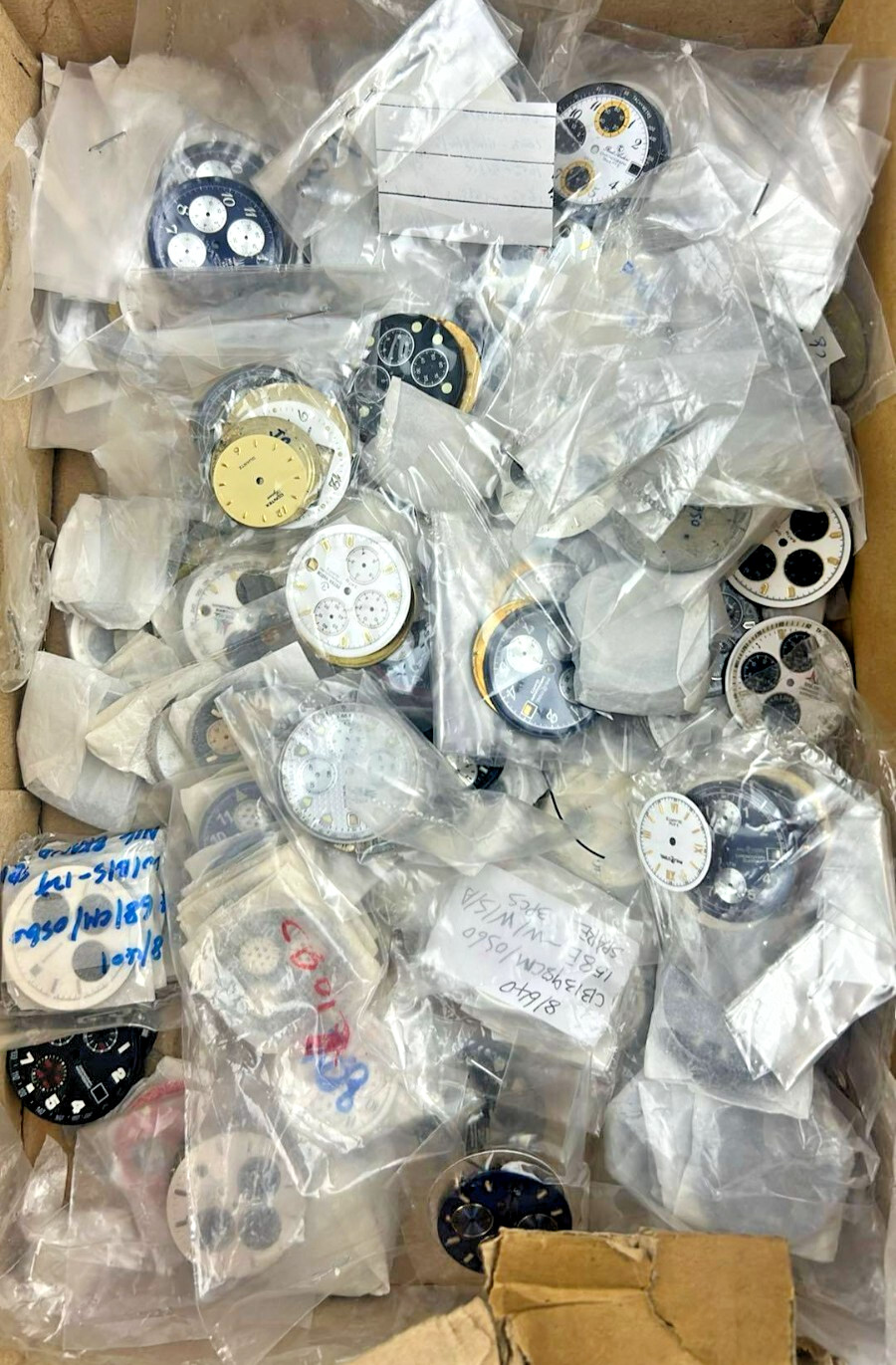 Lot 200 Watch Dials For Mov Chrono Quartz New Parts Various Sizes