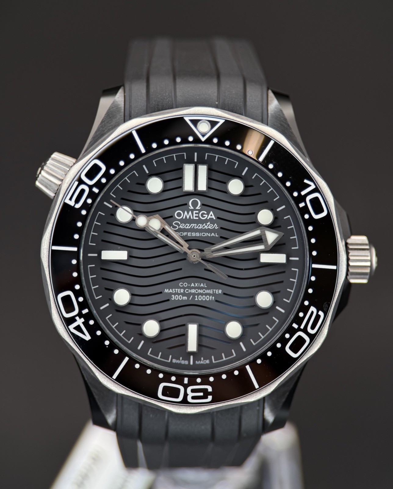 OMEGA Seamaster Diver 300M Ceramic And Titanium 210.92.44.20.01.001 Excellent