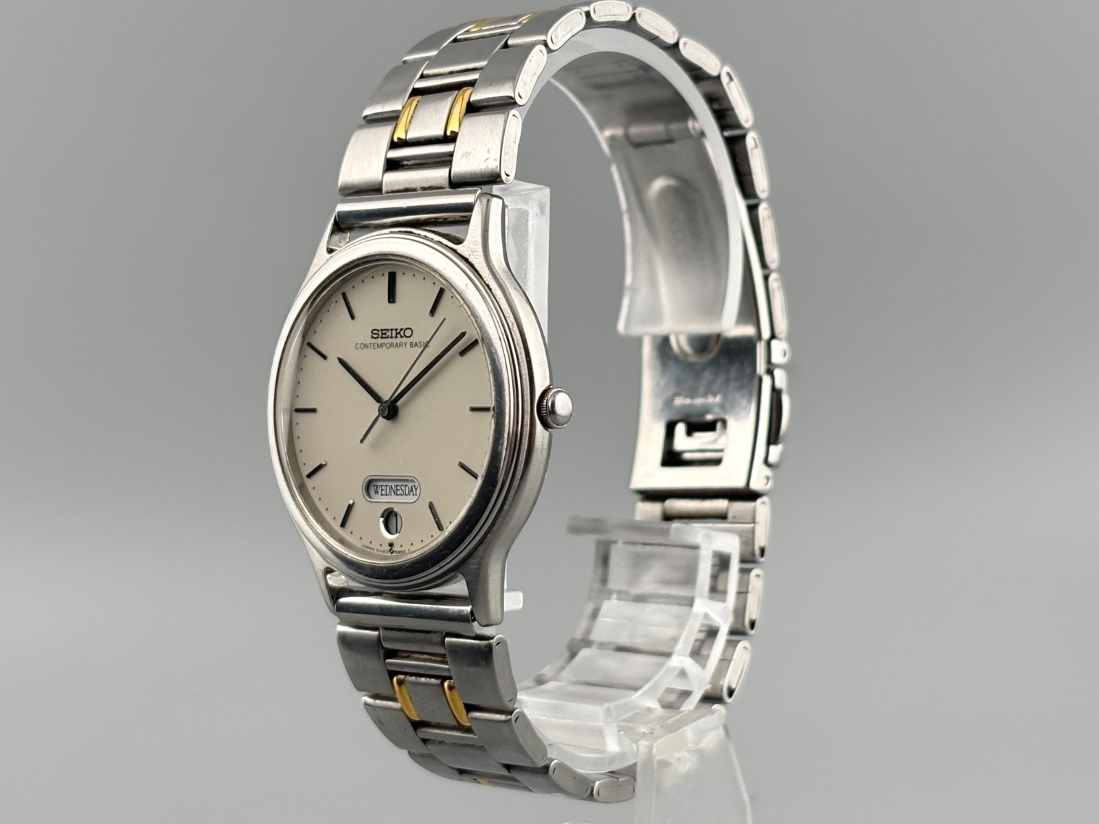 Vintage SEIKO Contemporary Basic 5H23-6B90 Quartz Day/Date Men’s Watch