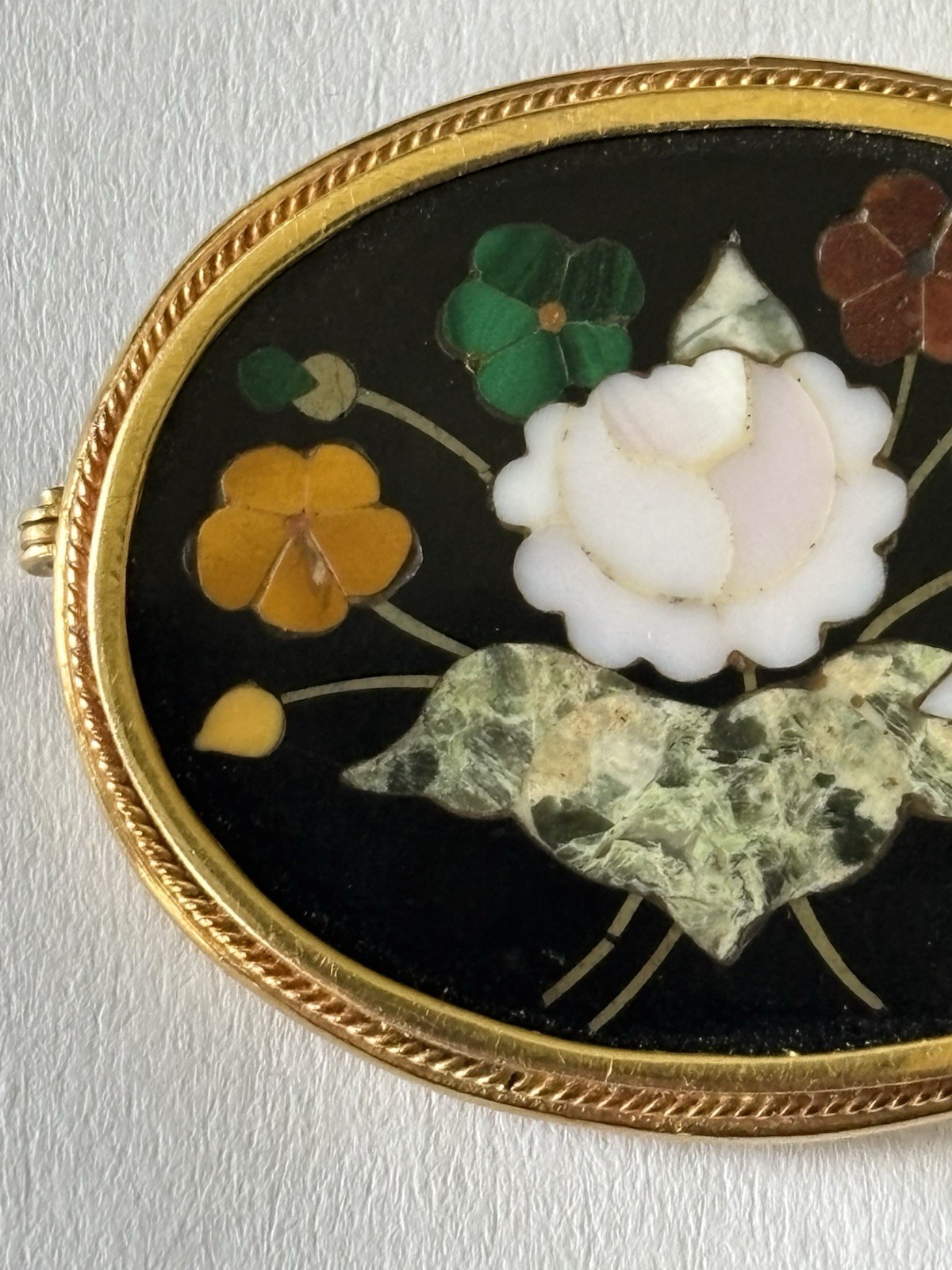 18K ANTIQUE PIETRA DURA BROOCH GOLD INLAID PIN FLORAL ORIGINAL 11.6 GRAMS RARE!