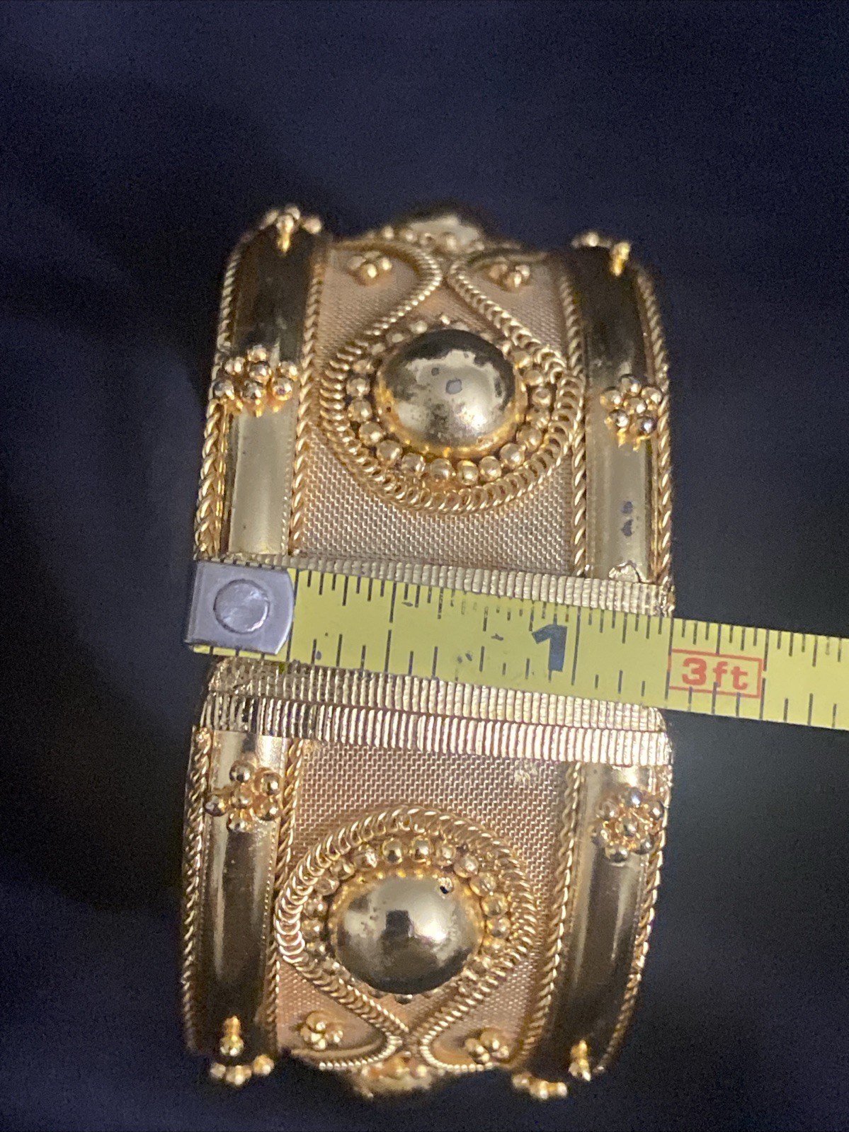 Vtg Heavy Etruscan Revival Gold Tone Hinged Bracelet Granulation Filigree EUC