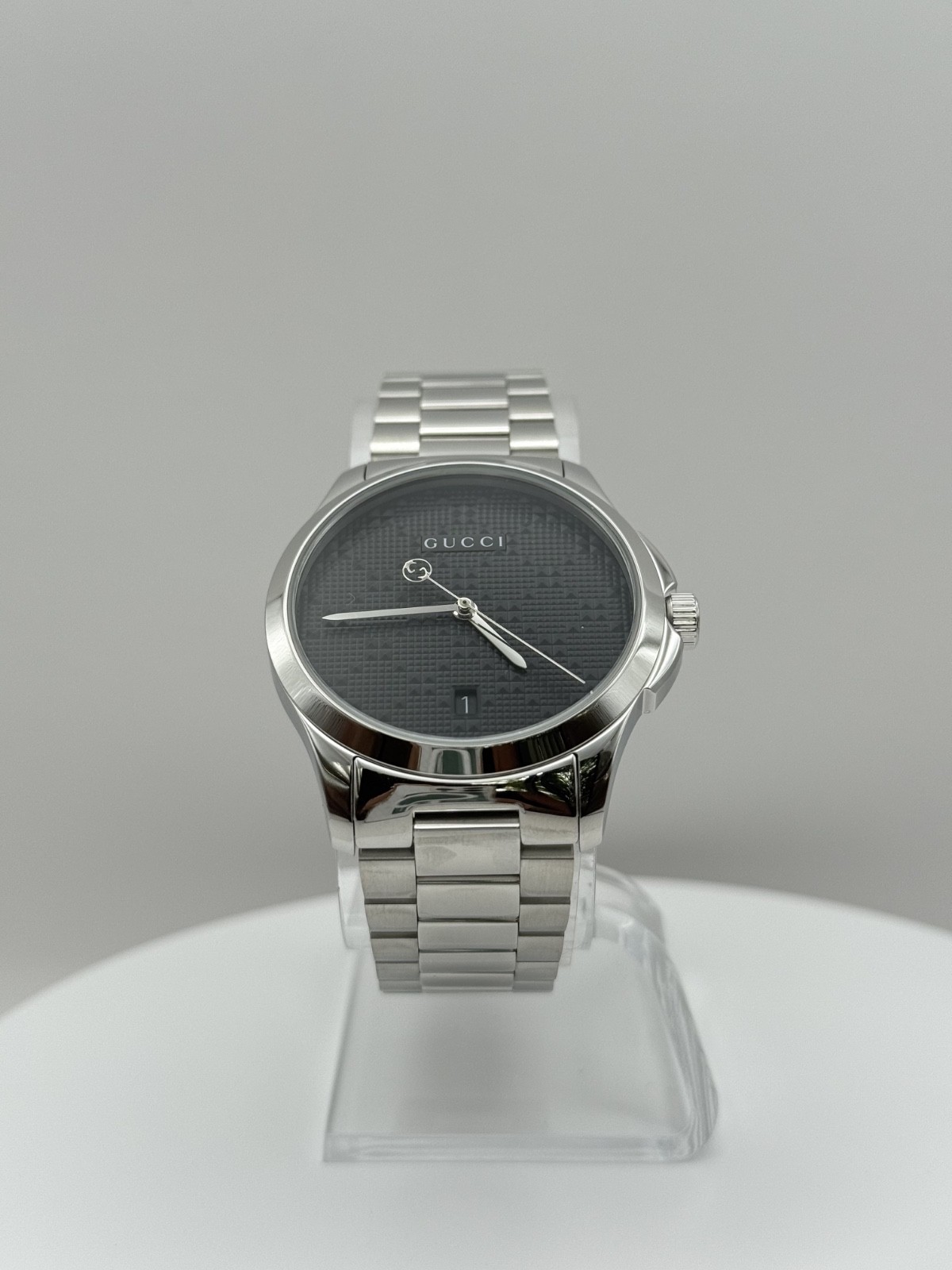 Versace VERD00318 Palazzo Empire white gold Stainless Steel Swiss Watch 43mm.