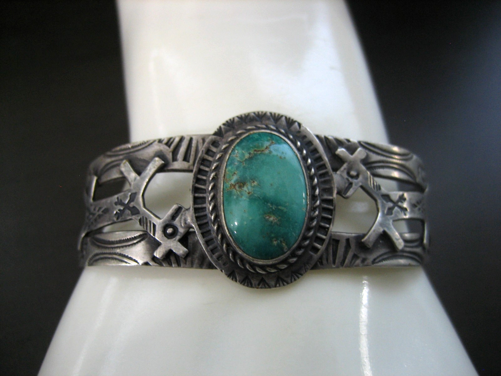 Vintage FRED HARVEY ERA Navajo Turquoise HORSE DOG STERLING SILVER CUFF BRACELET