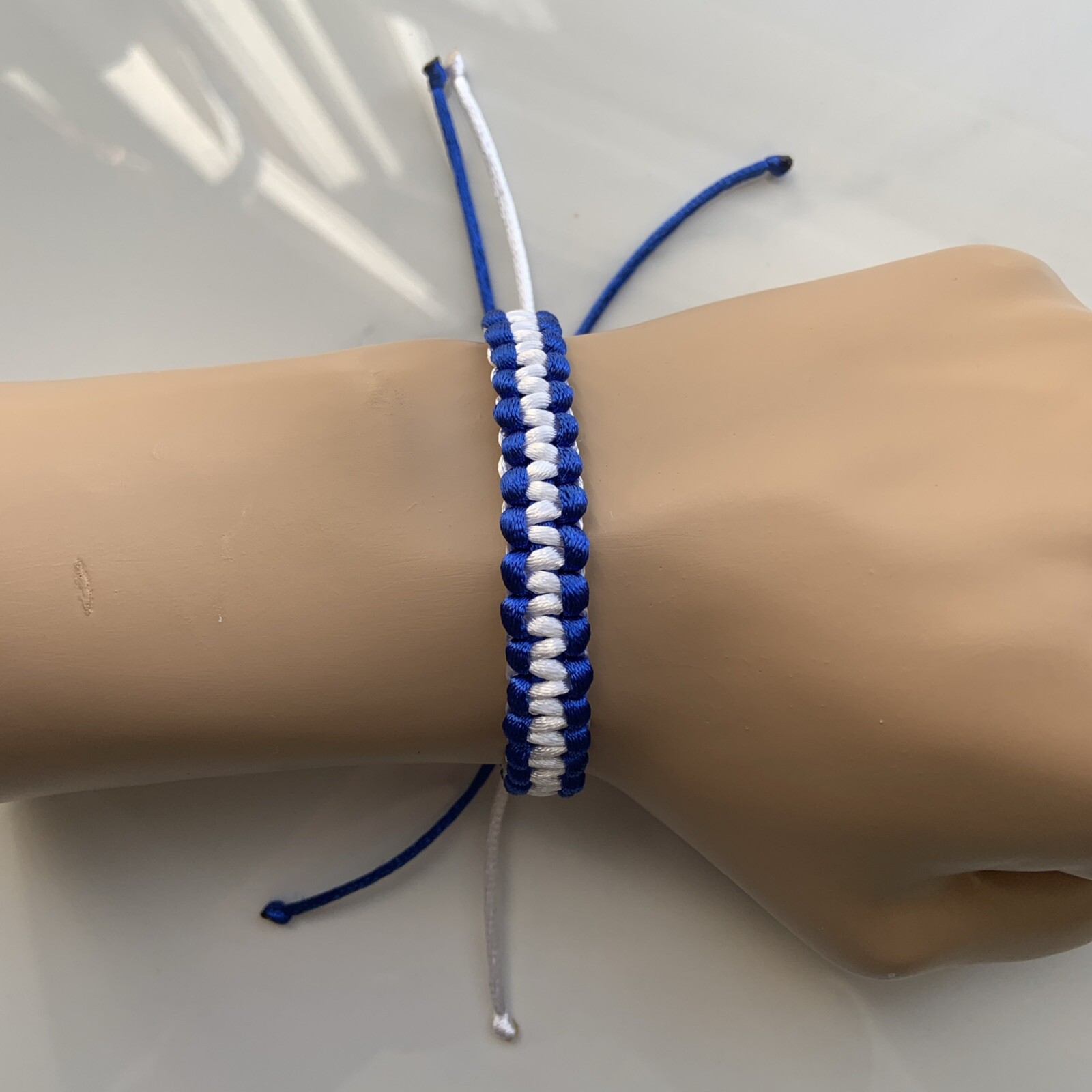 ISRAEL Bracelet BLUE & WHITE צמיד Satin Rattail Cord Shamballa Nylon Macrame (C)