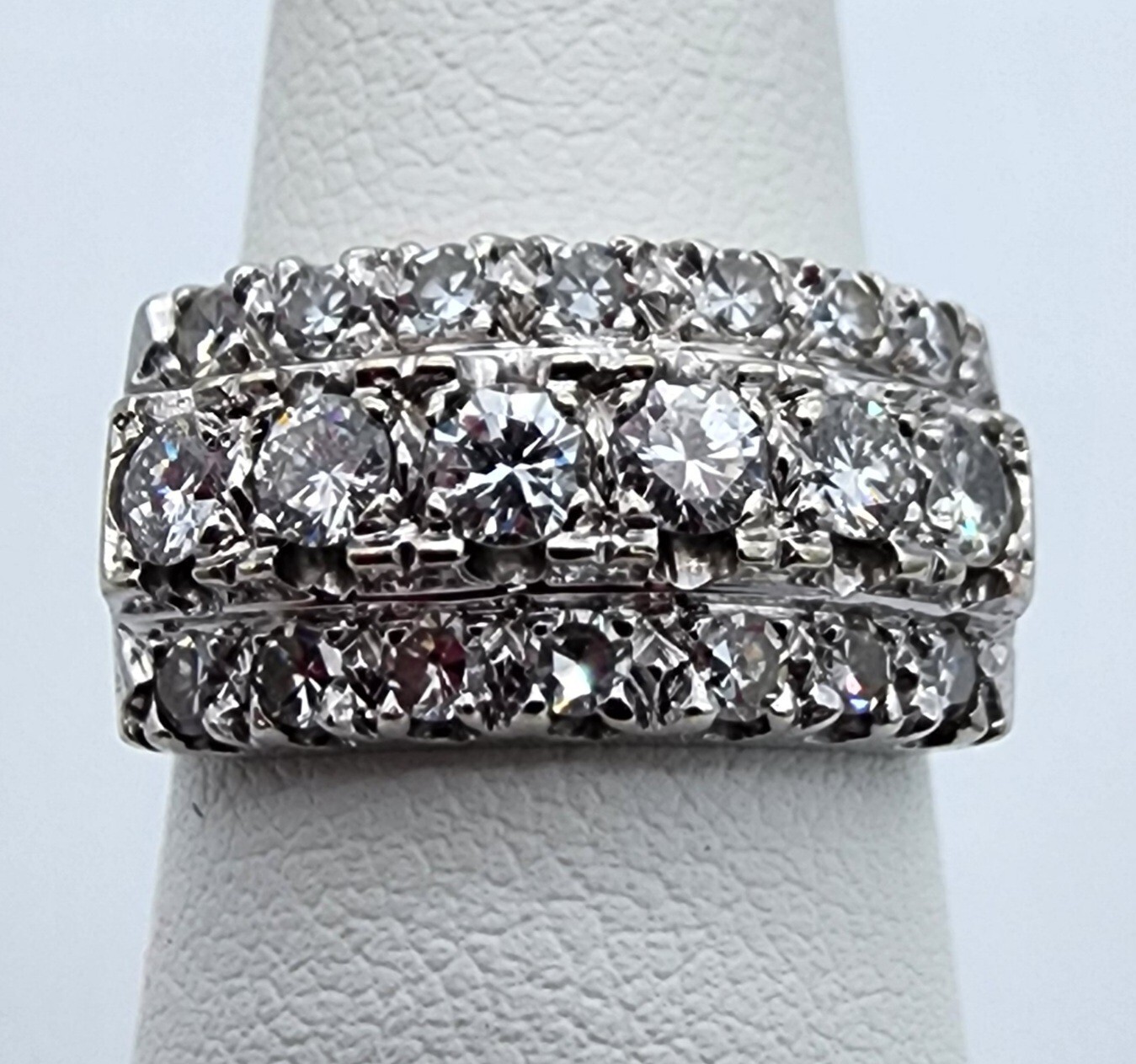 14k .585 White Gold Diamond 1.04 ctw 3 Row Ring Sz 5.25 Ring Au 2357