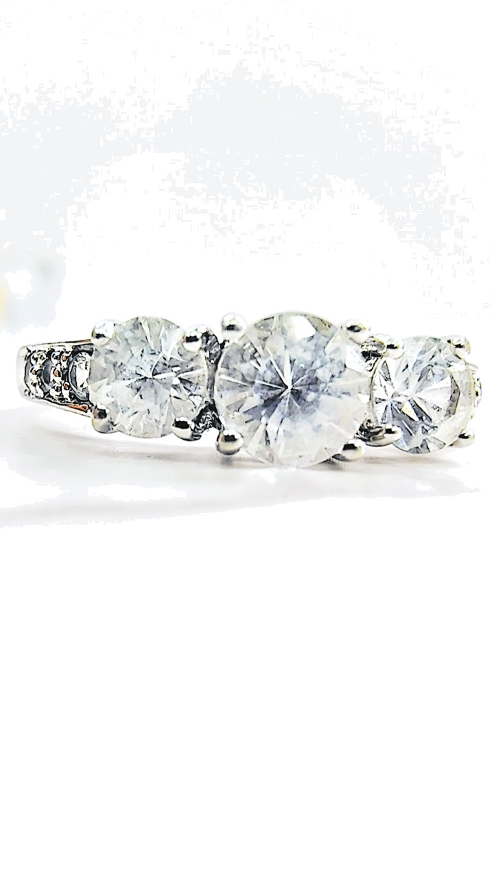 Andin 10K White Gold 1.00CT Diamond Ring • Size 8 • 9 Diamonds • 2.58g