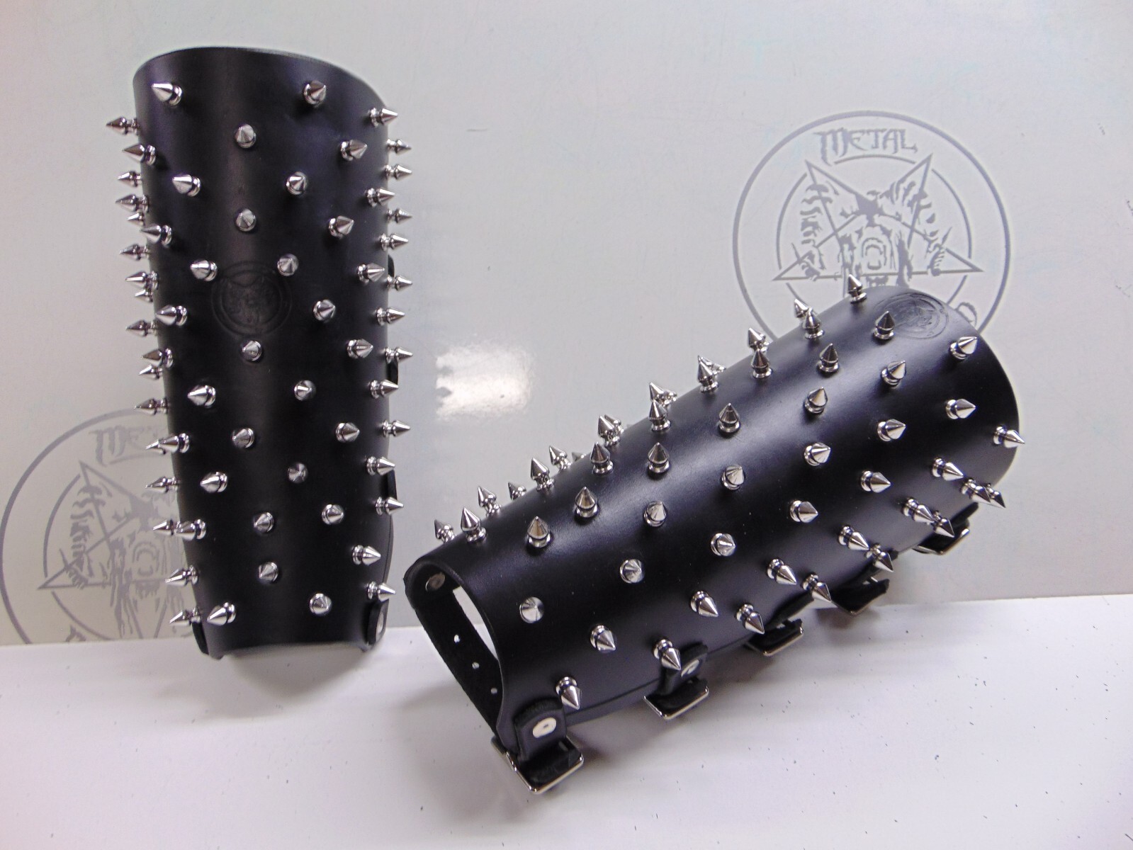 LEATHER SPIKED OLD SCHOOL GAUNTLET..DEATH METAL…(MDLG0013)….. HYPOCRISY