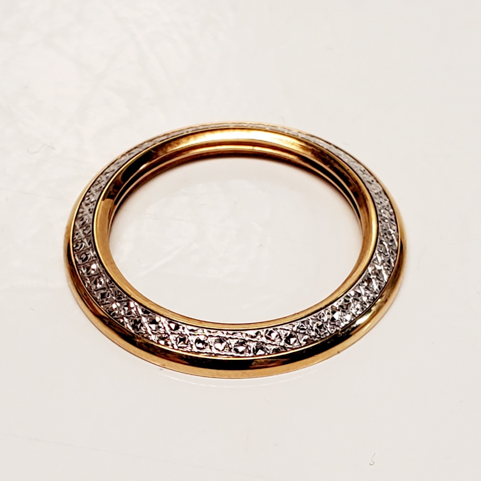 Gucci Diamond Cut Gold Tone Bezel – Authentic- 1100–11/12 – 1200 – Beautiful💎