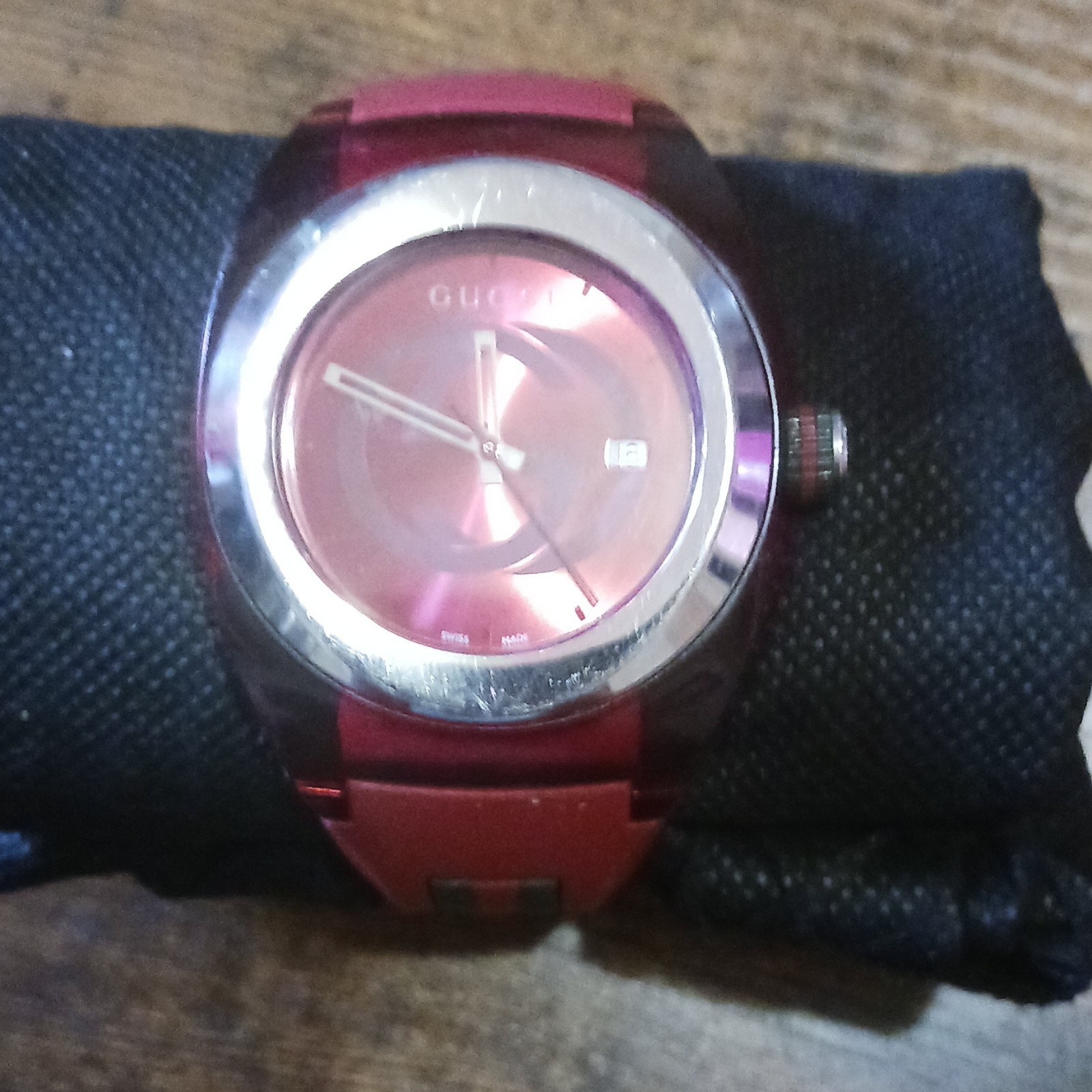 Gucci I-Gucci Swiss Made Quartz Wristwatch Red Dial Rubber Strap Date