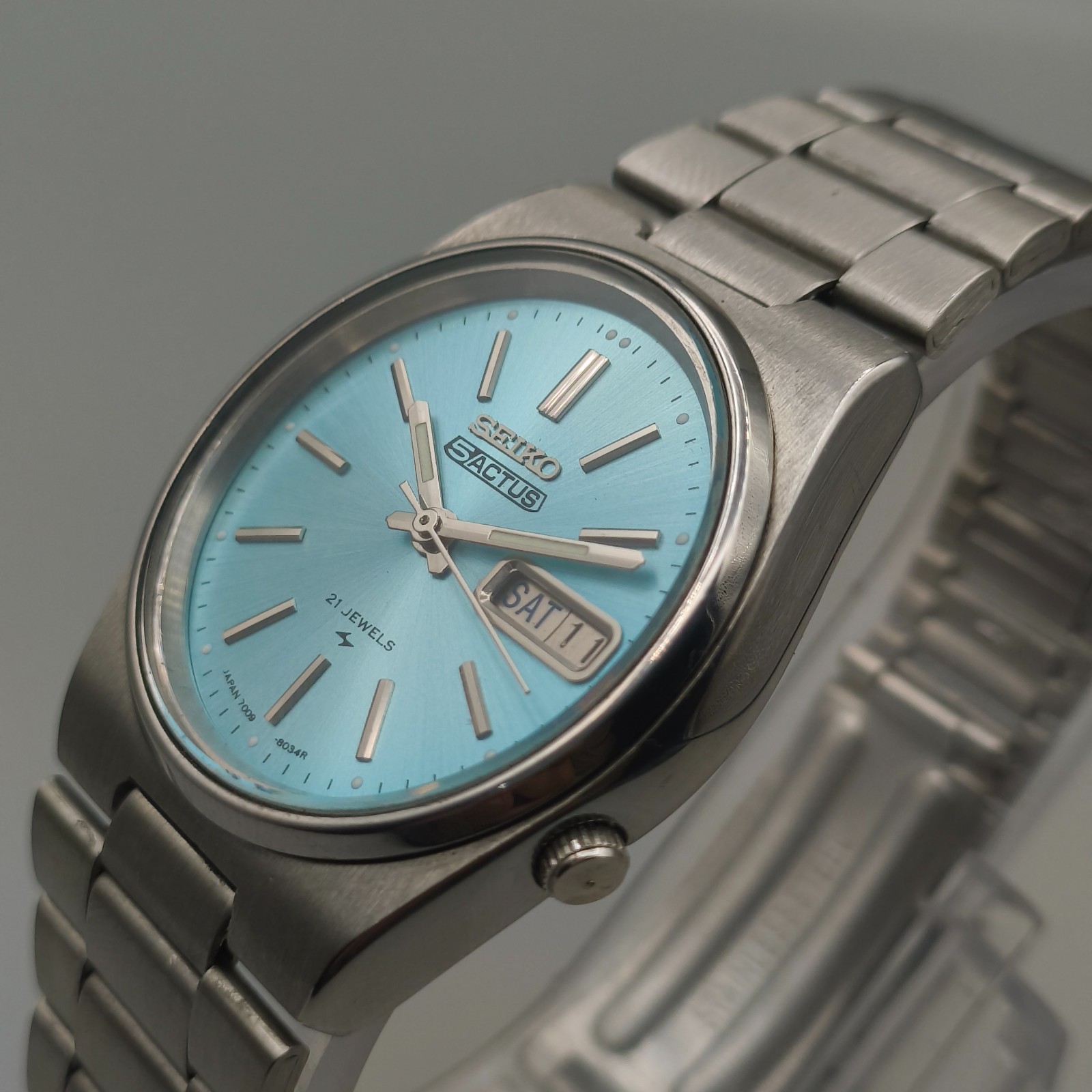 Vintage Seiko 5 Actus 7009 Automatic 21 Jewels Men’s Watch Blue Sunburst Dial