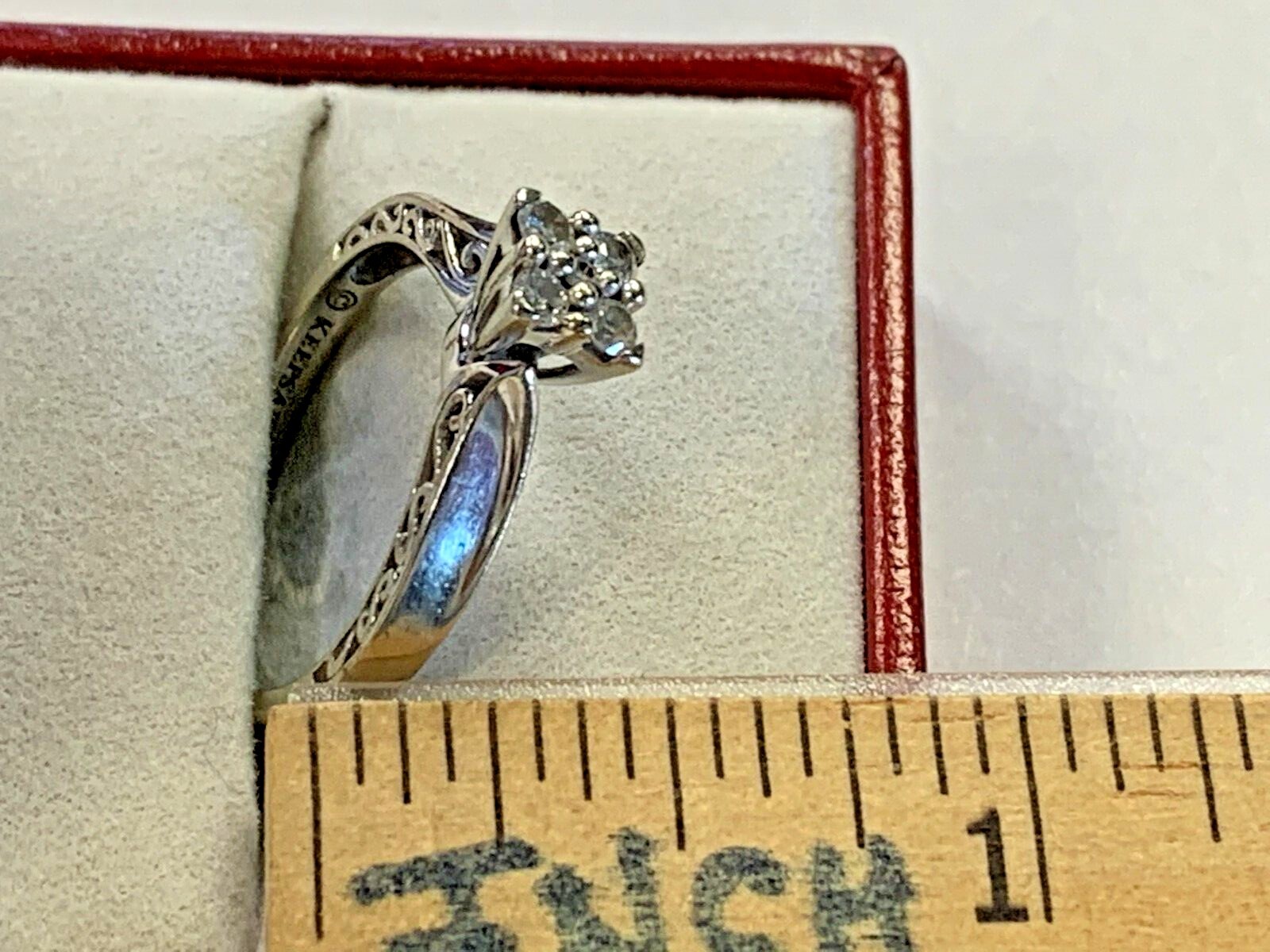 KEEPSAKE 10K WHITE GOLD ENGAGEMENT RING ESTATE