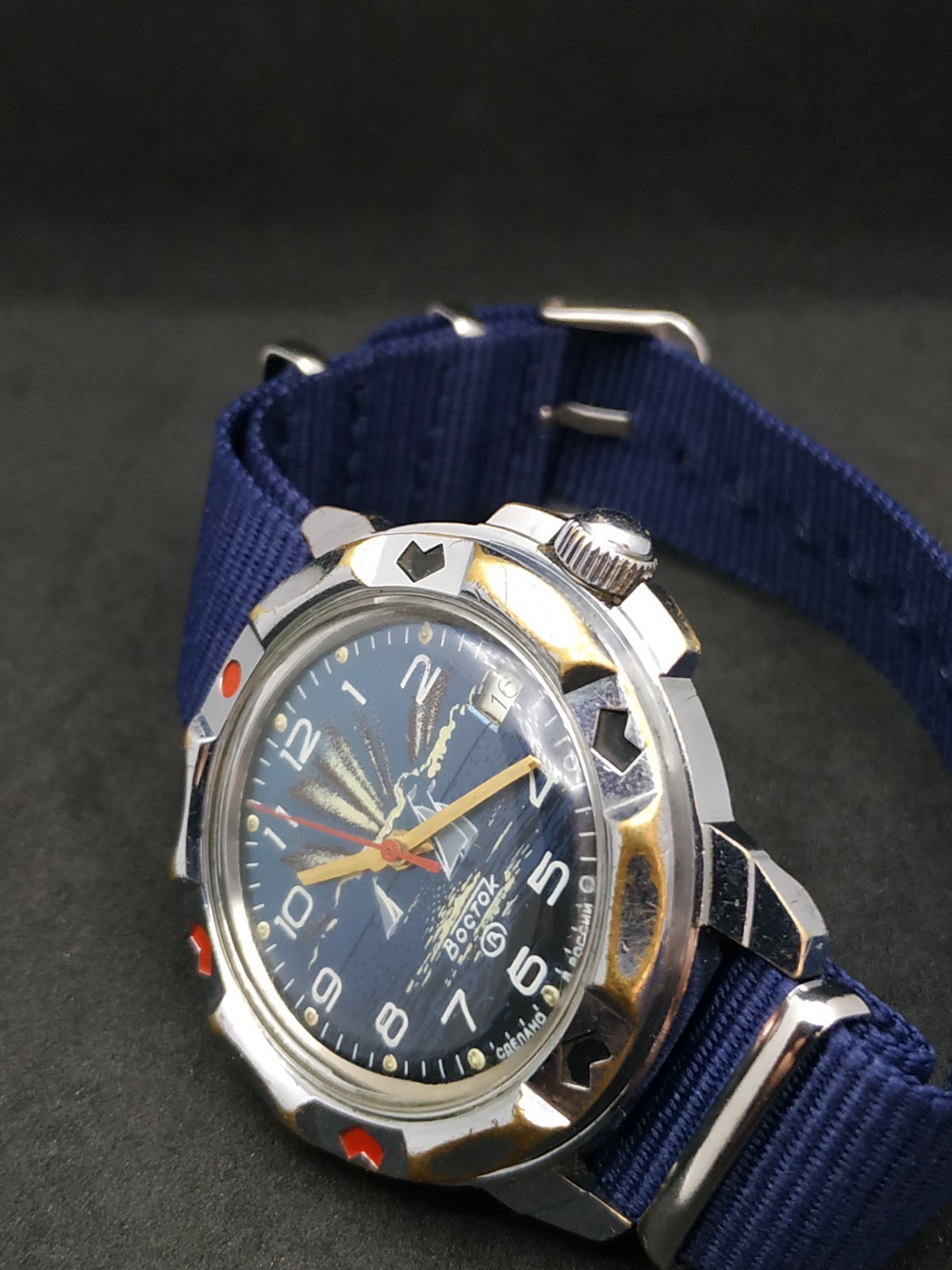 Russian Men’s Watch Vostok Komandirskie Sailboat Mechanical USSR Soviet Vintage