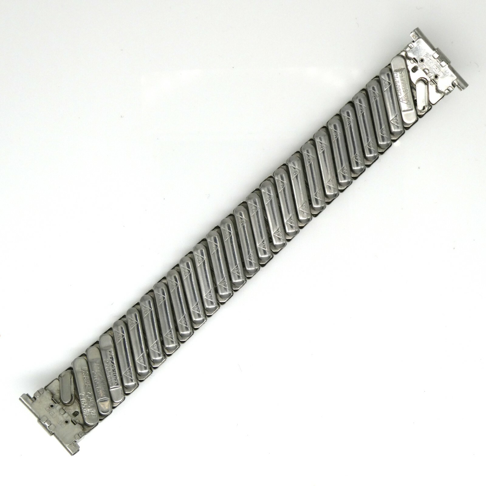 Vintage JB Champion 16.0 mm – 19.0 mm adjustable width steel wristwatch bracelet