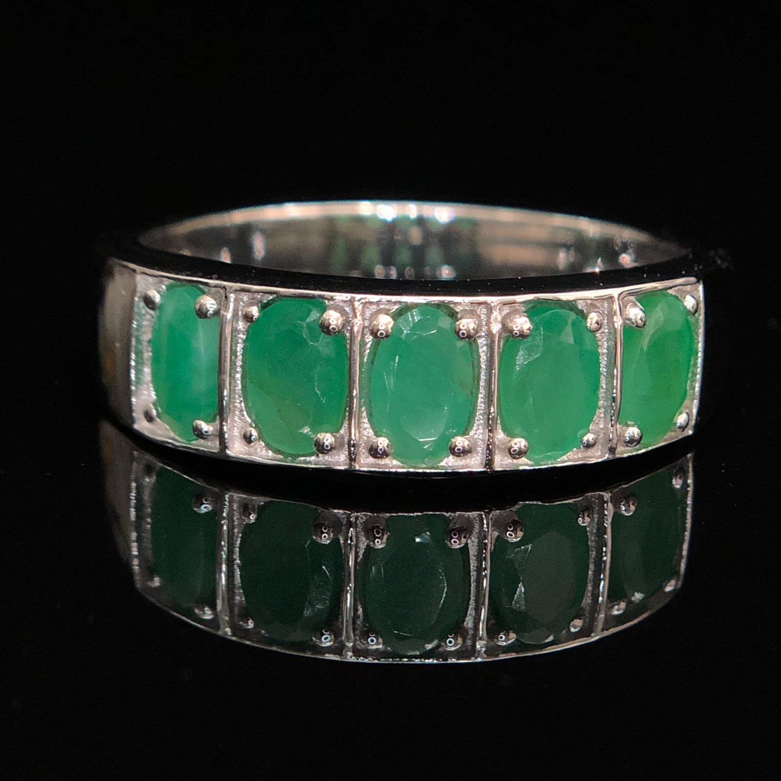 Natural Emerald Gemstone 925 Sterling Silver Ring Oval Top Rich Green 10
