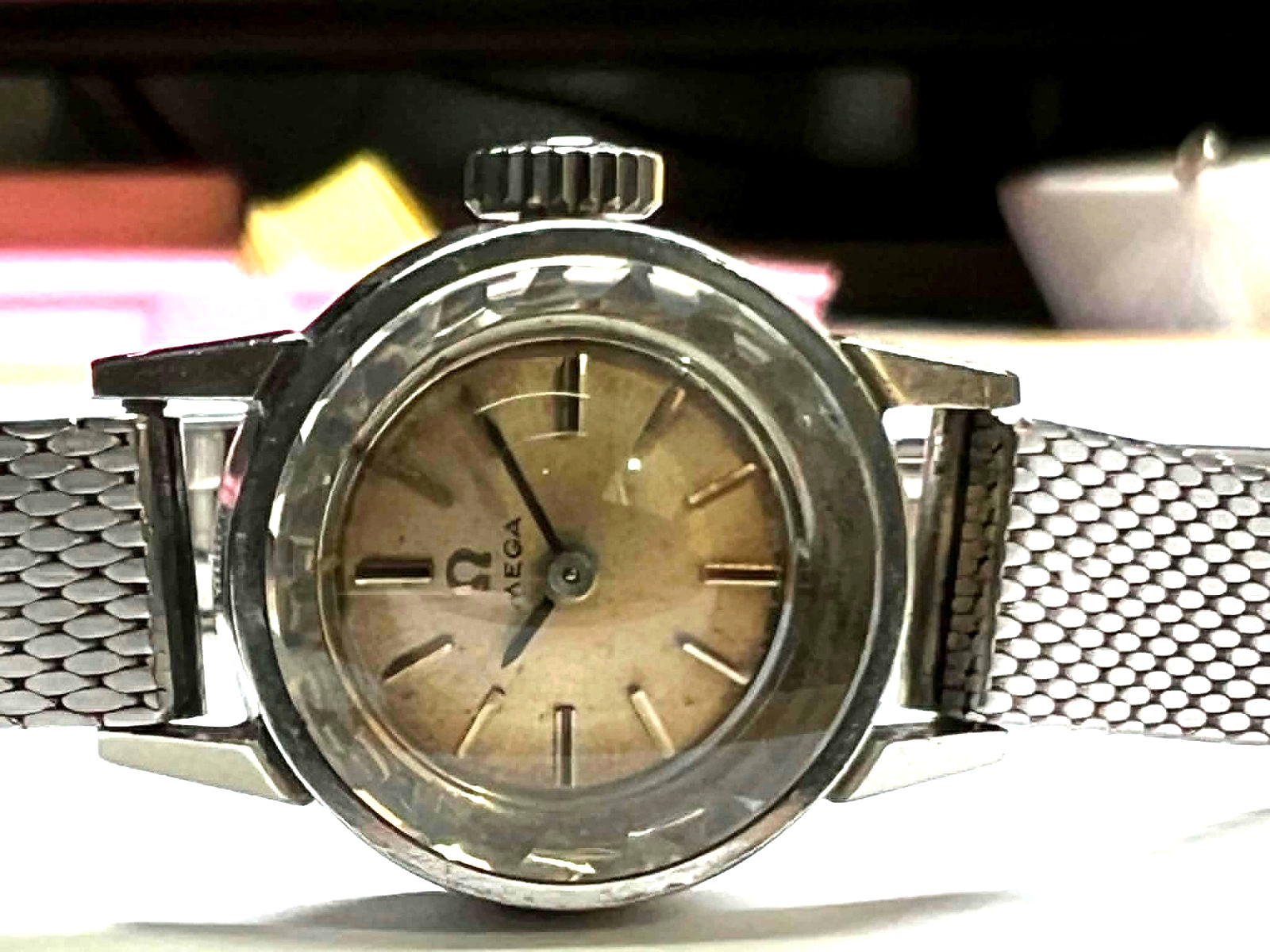 Omega lady watch cal 484 with authentic bracelet ref 511.166