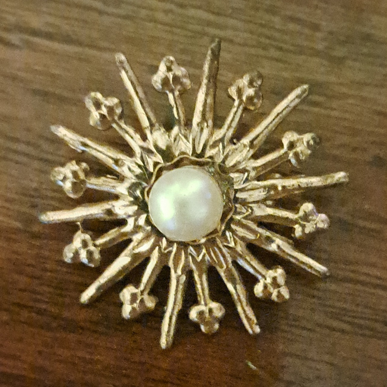 Gold Tone Starburst Brooch Pin with Round White Pearl Center, Bezel Set