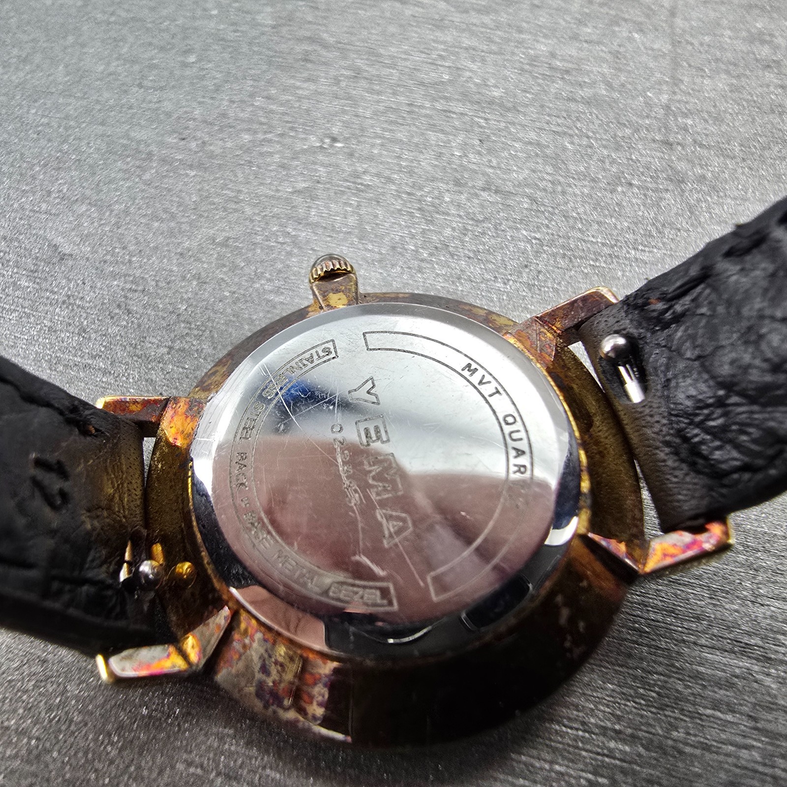 Yema Watch Women 25mm Blue Dial Gold Tone Round Leather Band New Battery