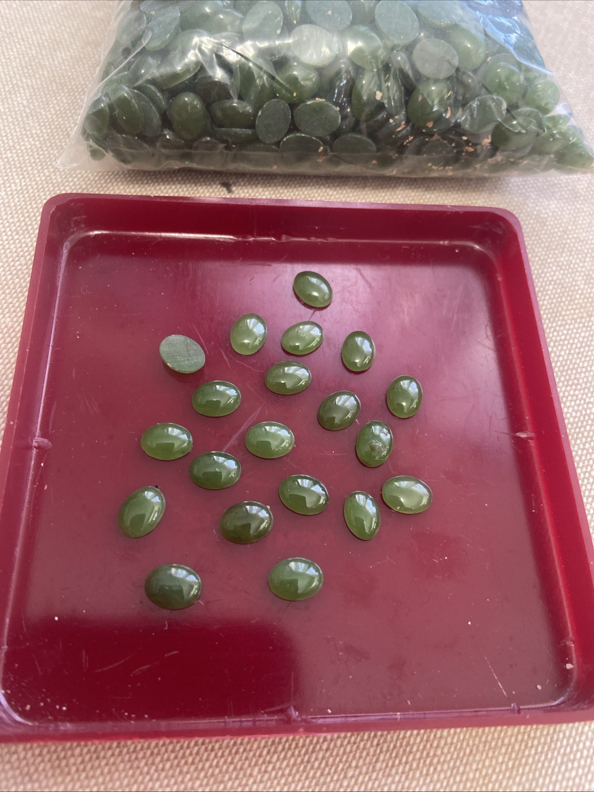 Genuine Green Jade Oval Shape Cabochon cut 8×6 MM New Old Stock Lot Of 20