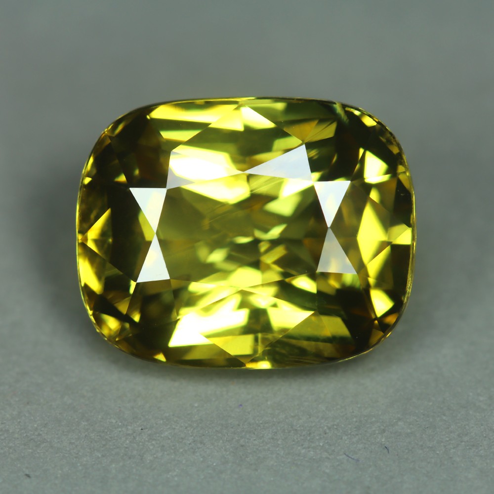 5.27 Cts_Extreme Fire_100% Natural Unheated Yellowish Green Chrysoberyl_Srilanka