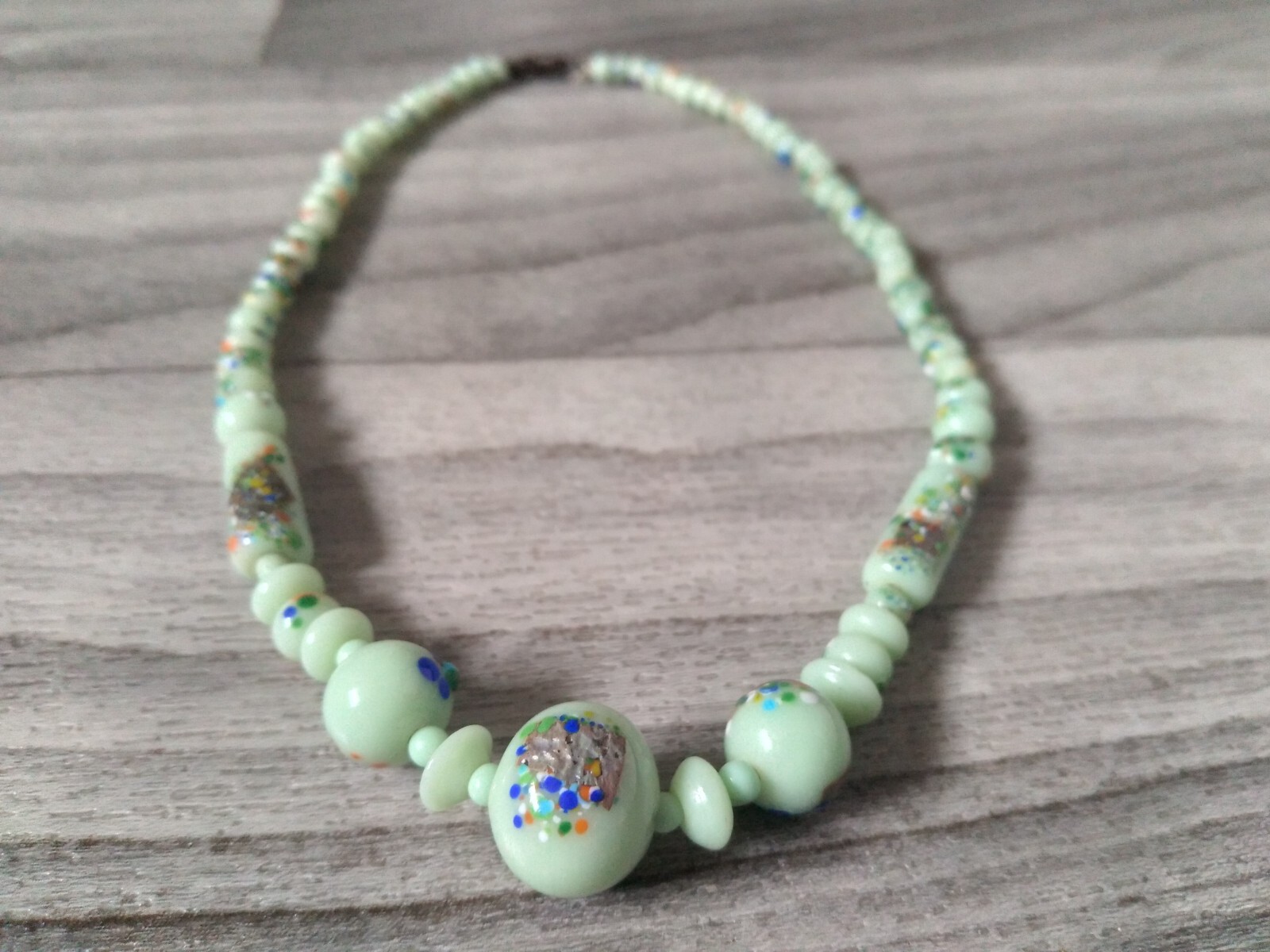 Jadeite Beaded Glass Necklace 15in Light Green Antique Art Deco Vintage