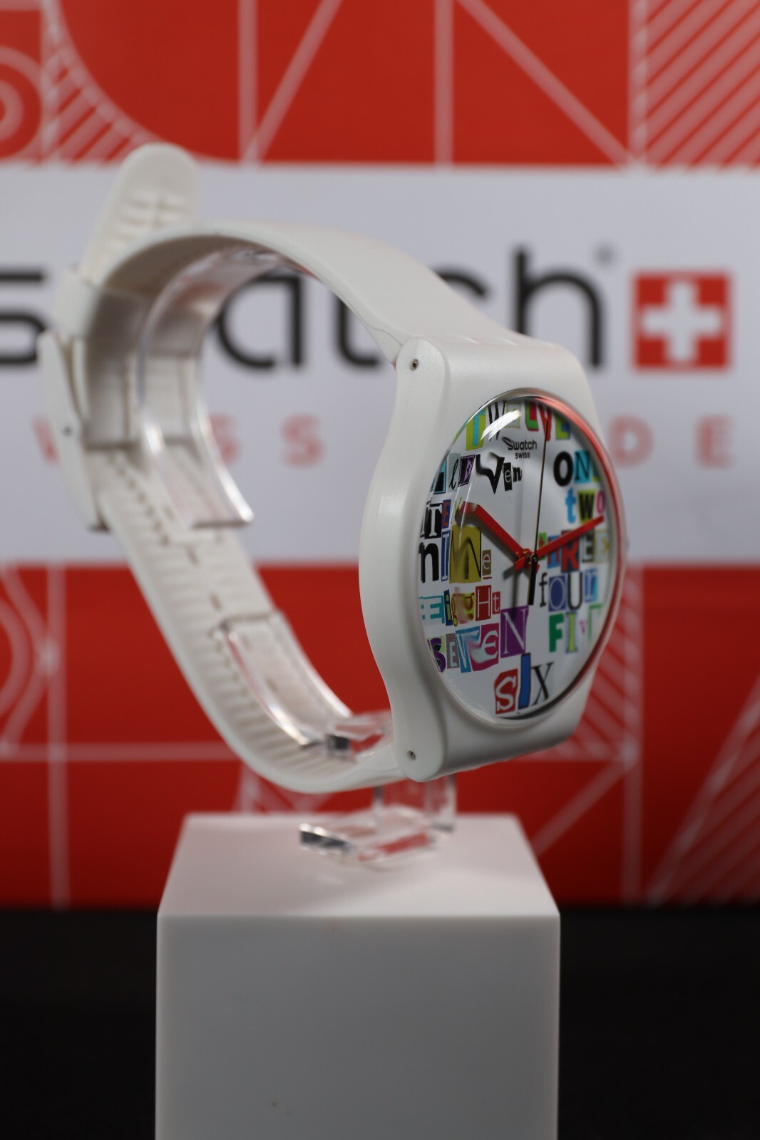 SWATCH SWISS MADE, MODEL MULTI COLLAGE, SUOW132 NEW WHITE DIAL QUARTZ UNISEX