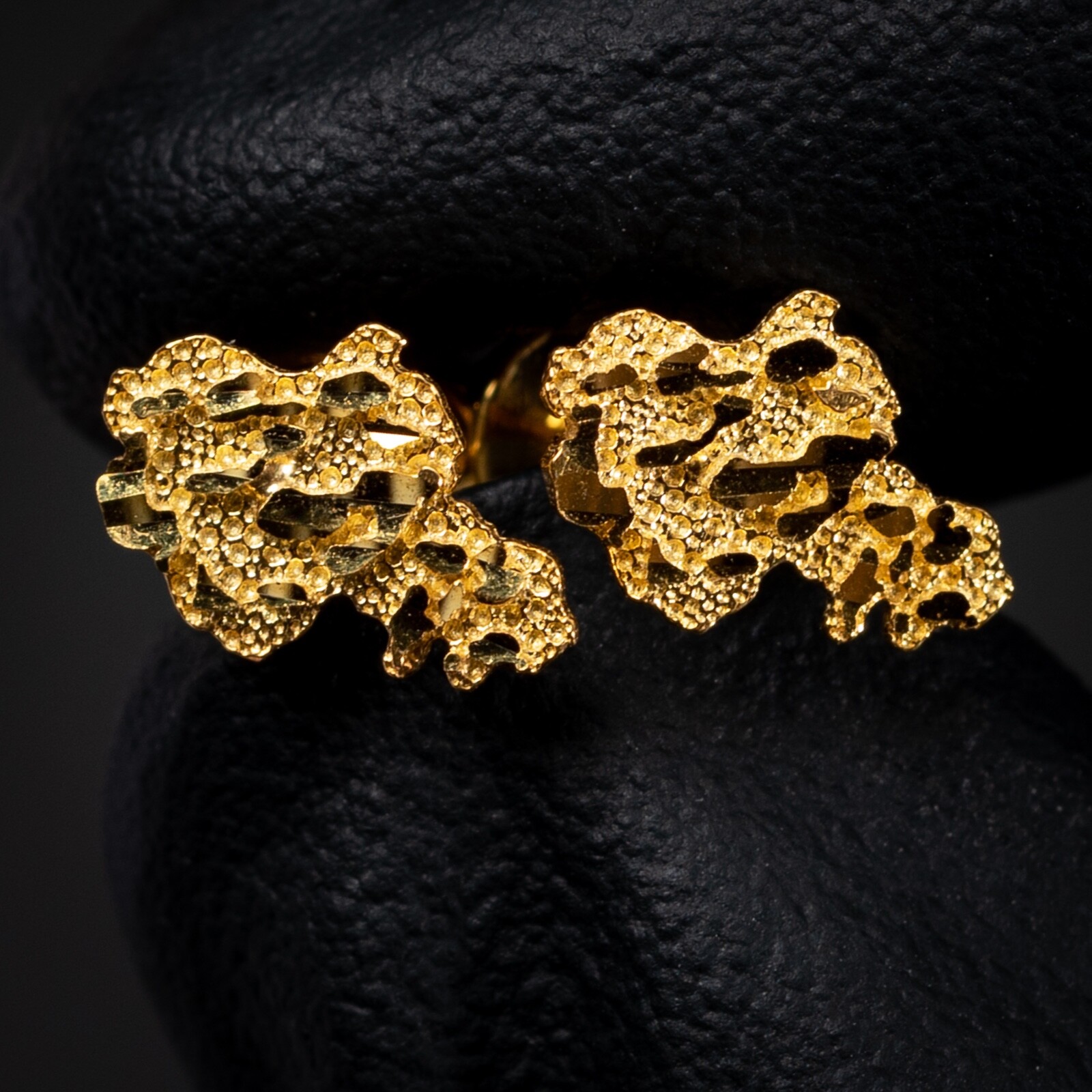Men’s Small 10K Solid Yellow Gold Diamond Cut Hip Hop Nugget Screw Back Earrings