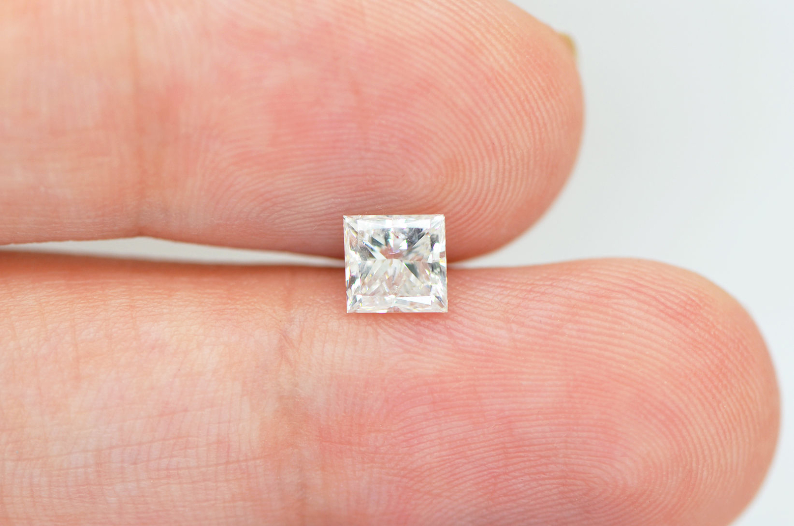 Princess Shape Diamond 0.96 Carat Loose F Color SI1 Natural Enhanced 5.37 MM