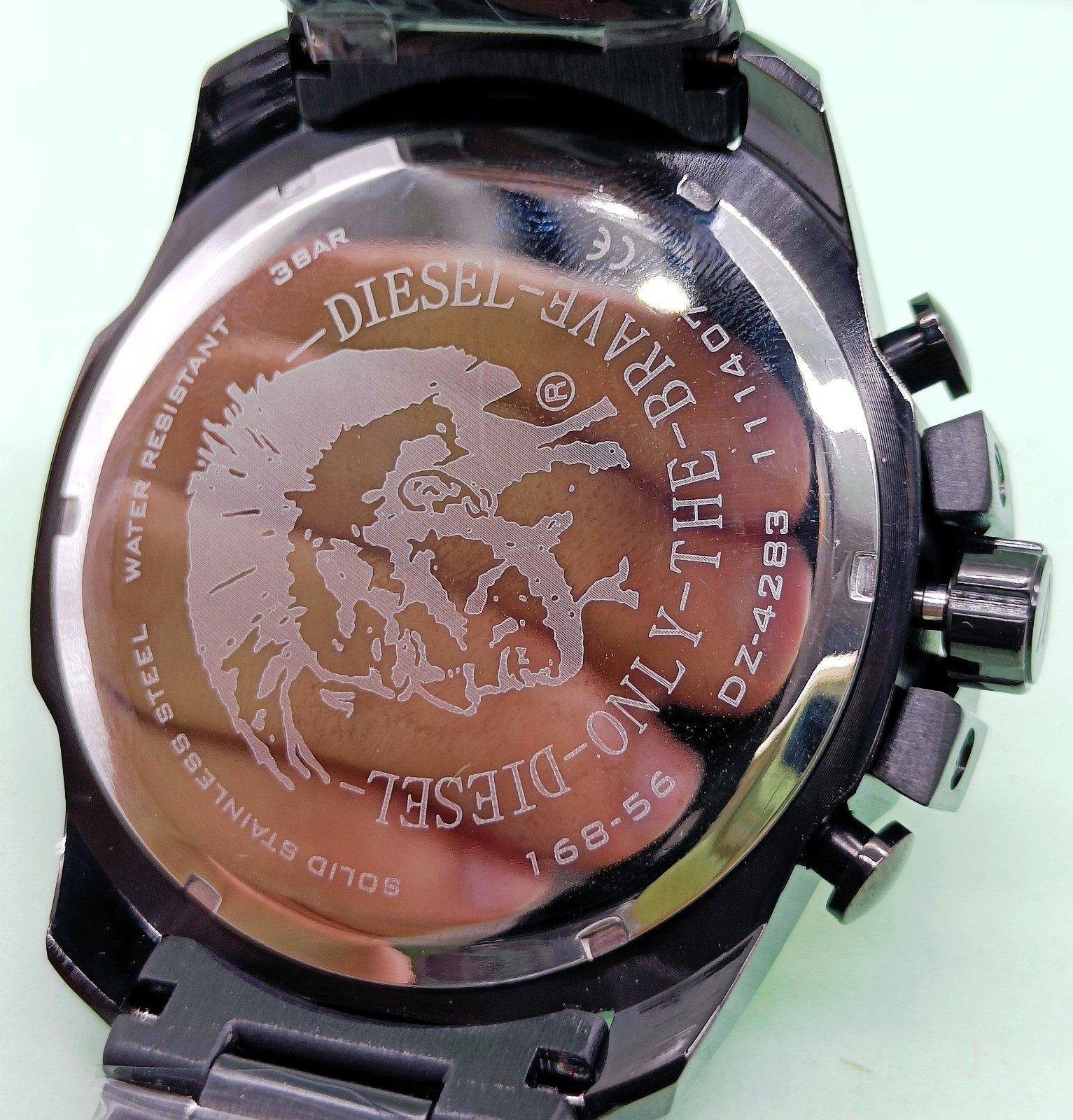 Fantastic Diesel 10 Bar “ONLY THE BRAVE” Chronograph Quartz Men’s Wrist Watch