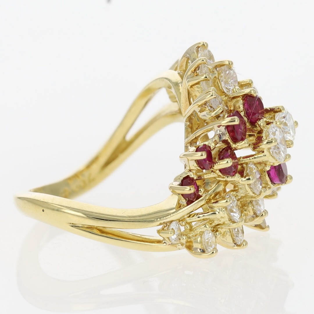 3.29ctw Ruby and Diamond Cluster Statement Ring 18k Yellow Gold Size 6.75