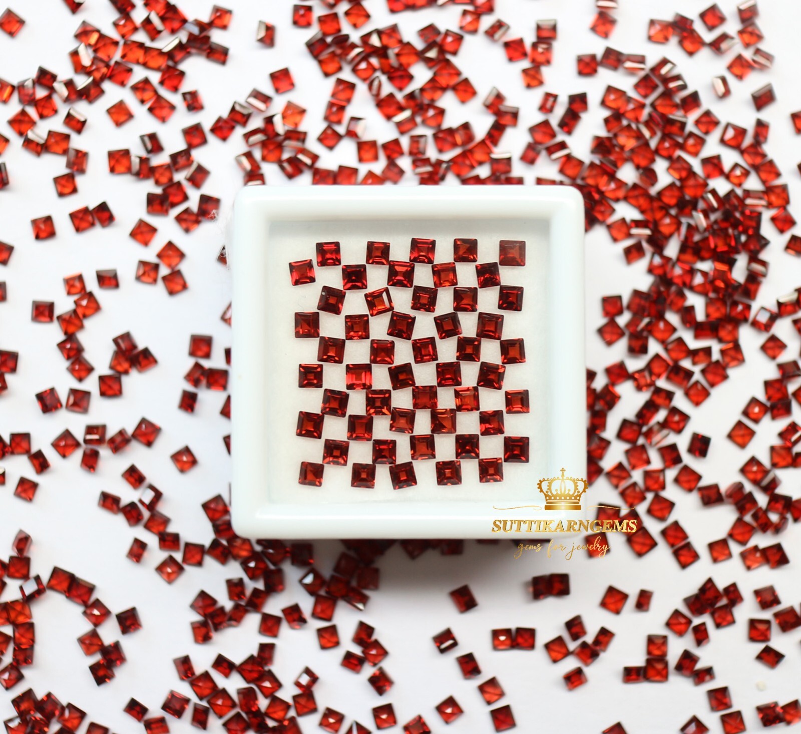 2 MM Natural Garnet Square Cut Natural Loose Gemstones , Natural gemstones