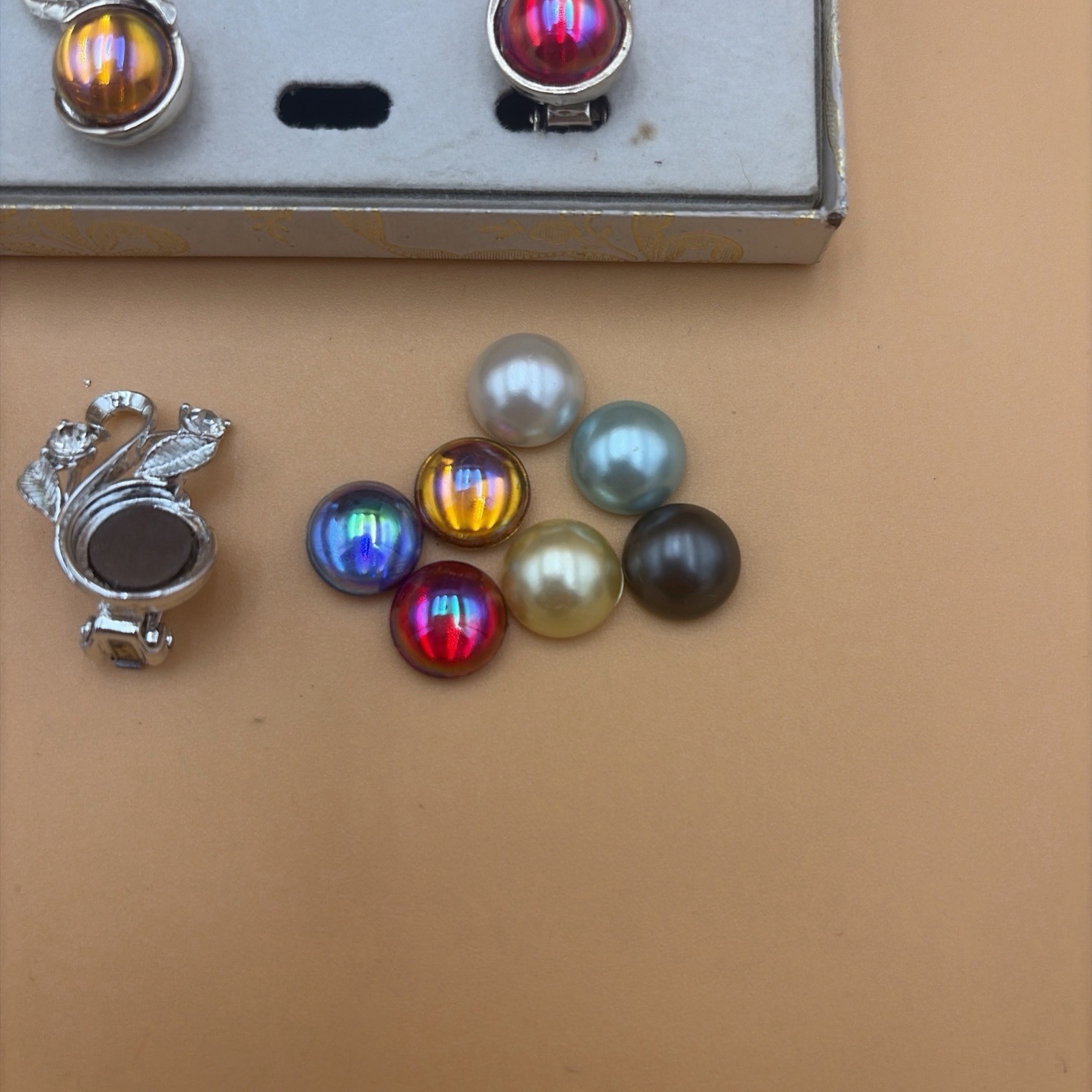 Vintage Lady Ellen Interchangeable Magnetic Clip On Earrings