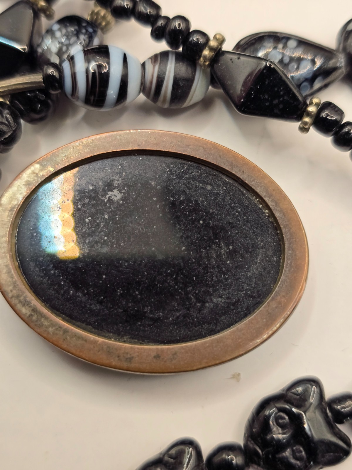 Black onyx and agate necklace