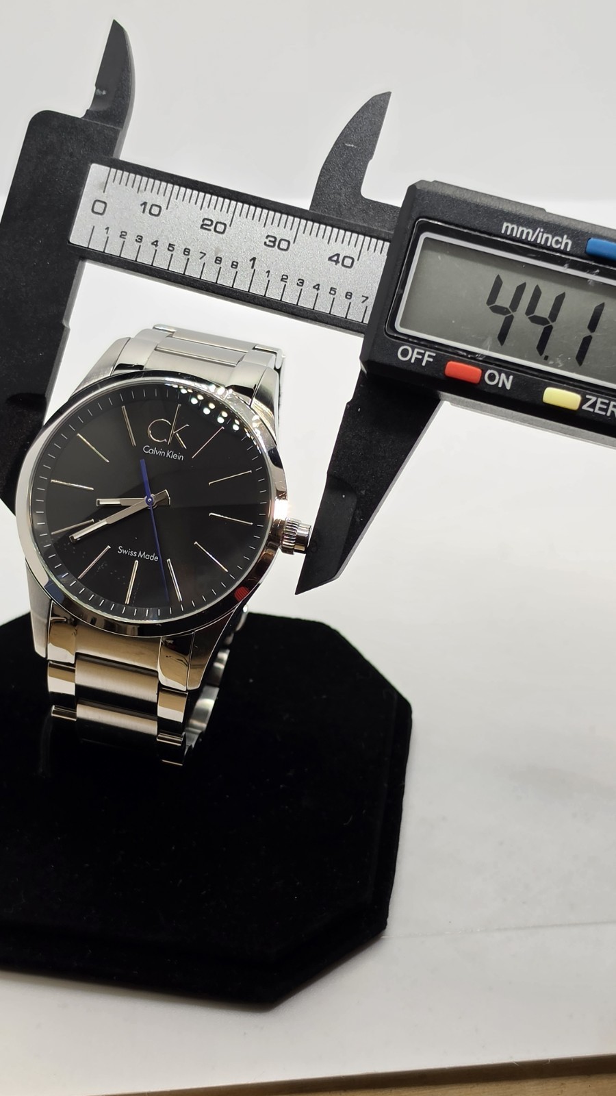 Calvin Klein CK Swiss Made Men’s Watch 44mm Black Dial New Battery 10 Bar Runs