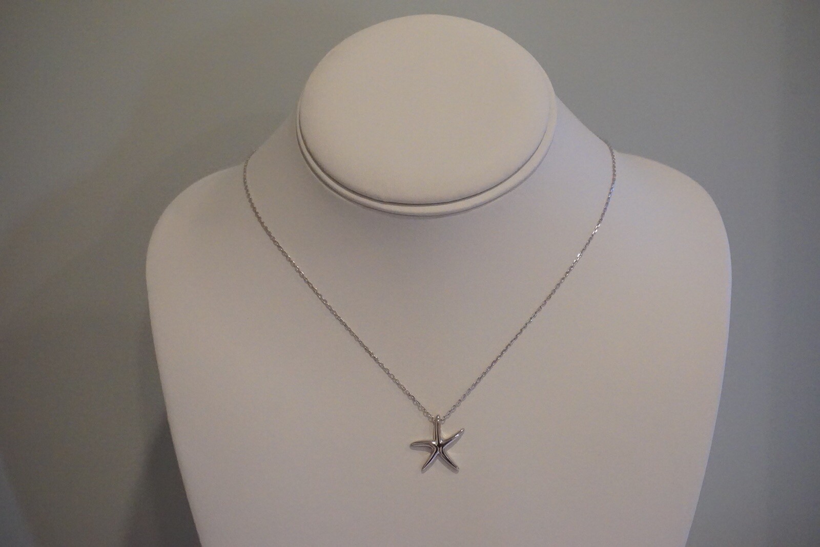 Solid Women Sterling Silver 18mm “Starfish”Pendant 16.5”Long Necklace -D
