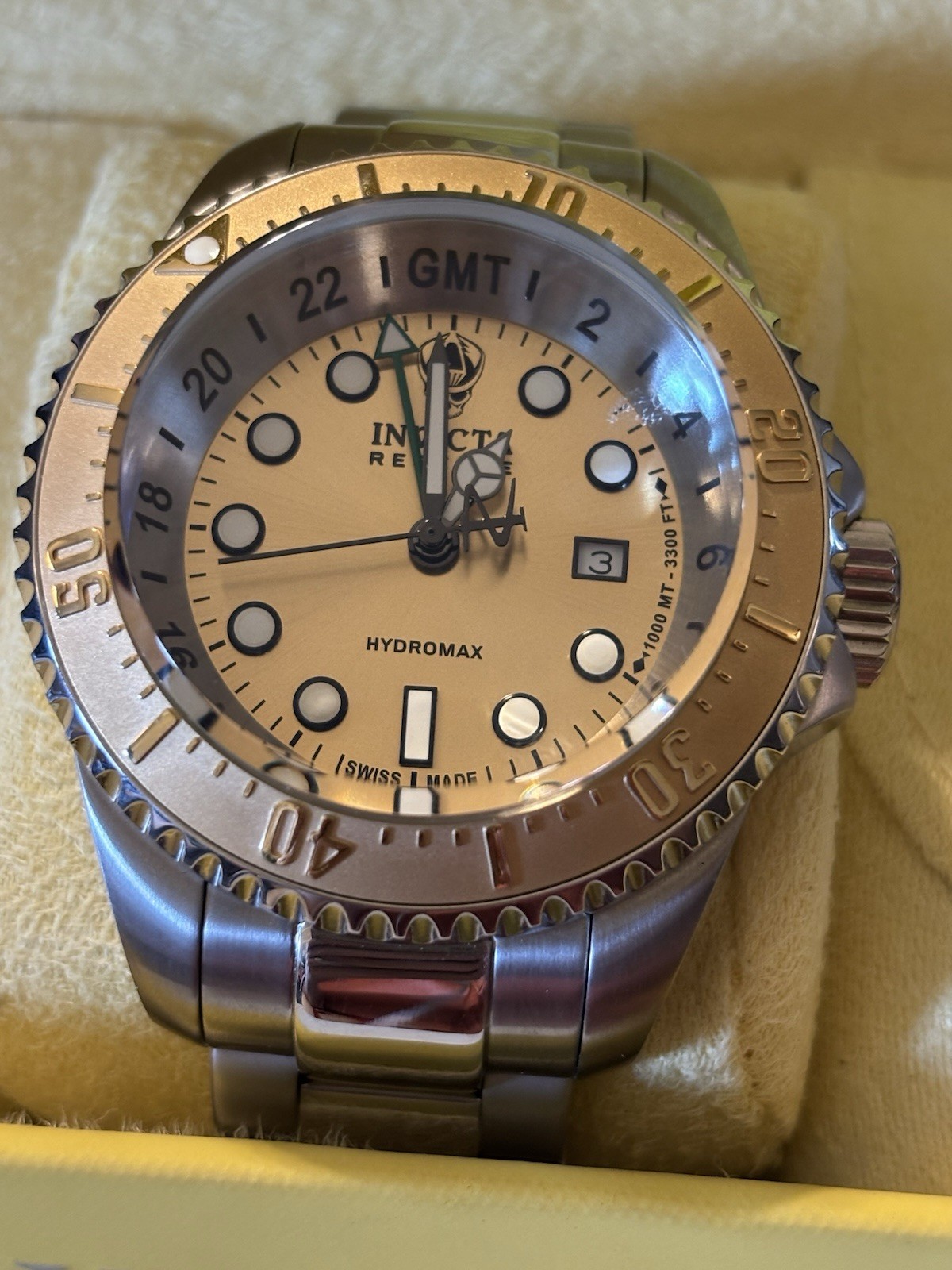Invicta Reserve Hydromax Men’s Pro Diver Quartz Watch model 16962