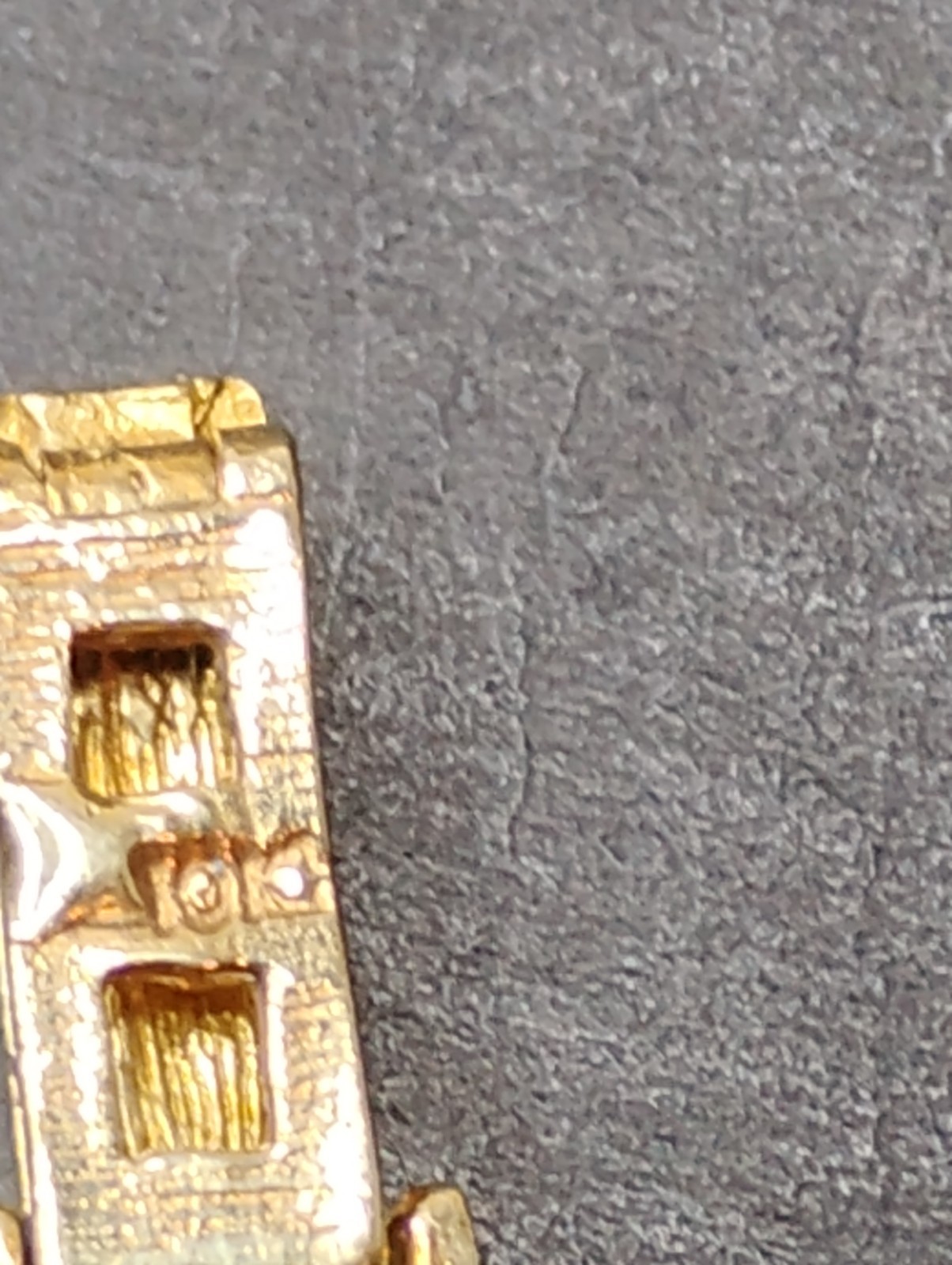 Geneve Classic 10 Kt Gold Watch Vintage YG W/ Rose Gold Beautiful & Working Rare