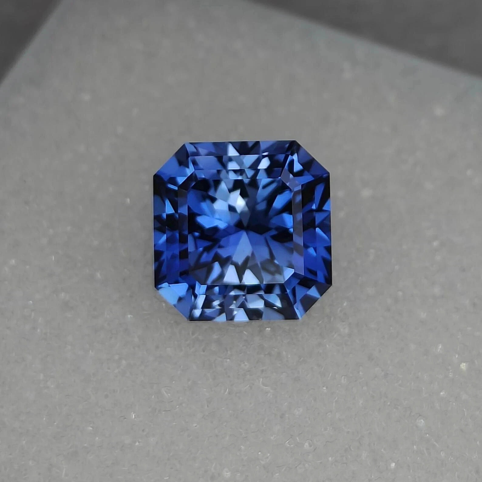 AAA+ 10 Ct Natural Kashmiri Blue Sapphire Certified Loose Gemstone Asscher Cut
