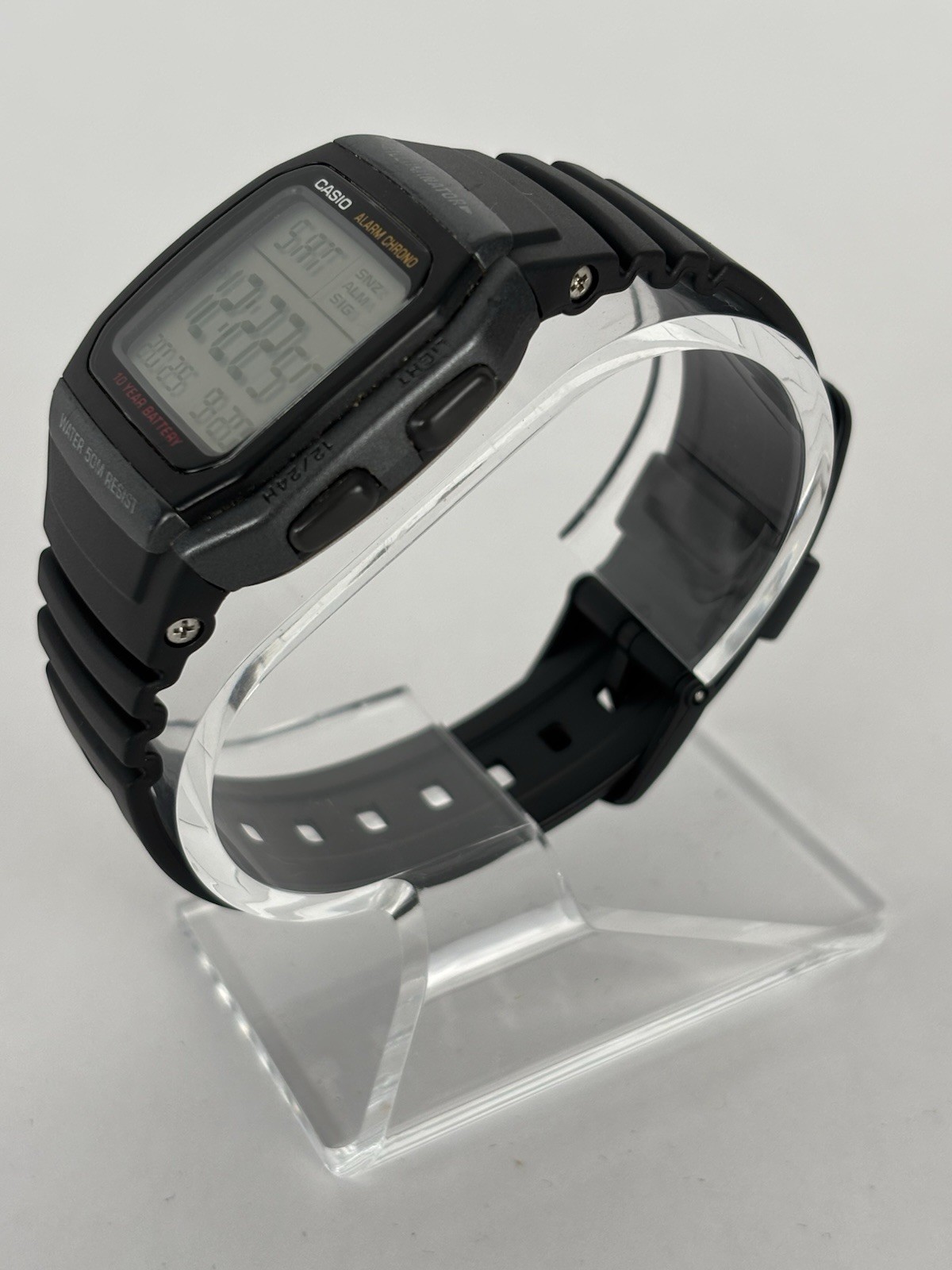 Vintage Casio Illuminator W-96H 36mm Black Digital Watch w/Band & New Battery